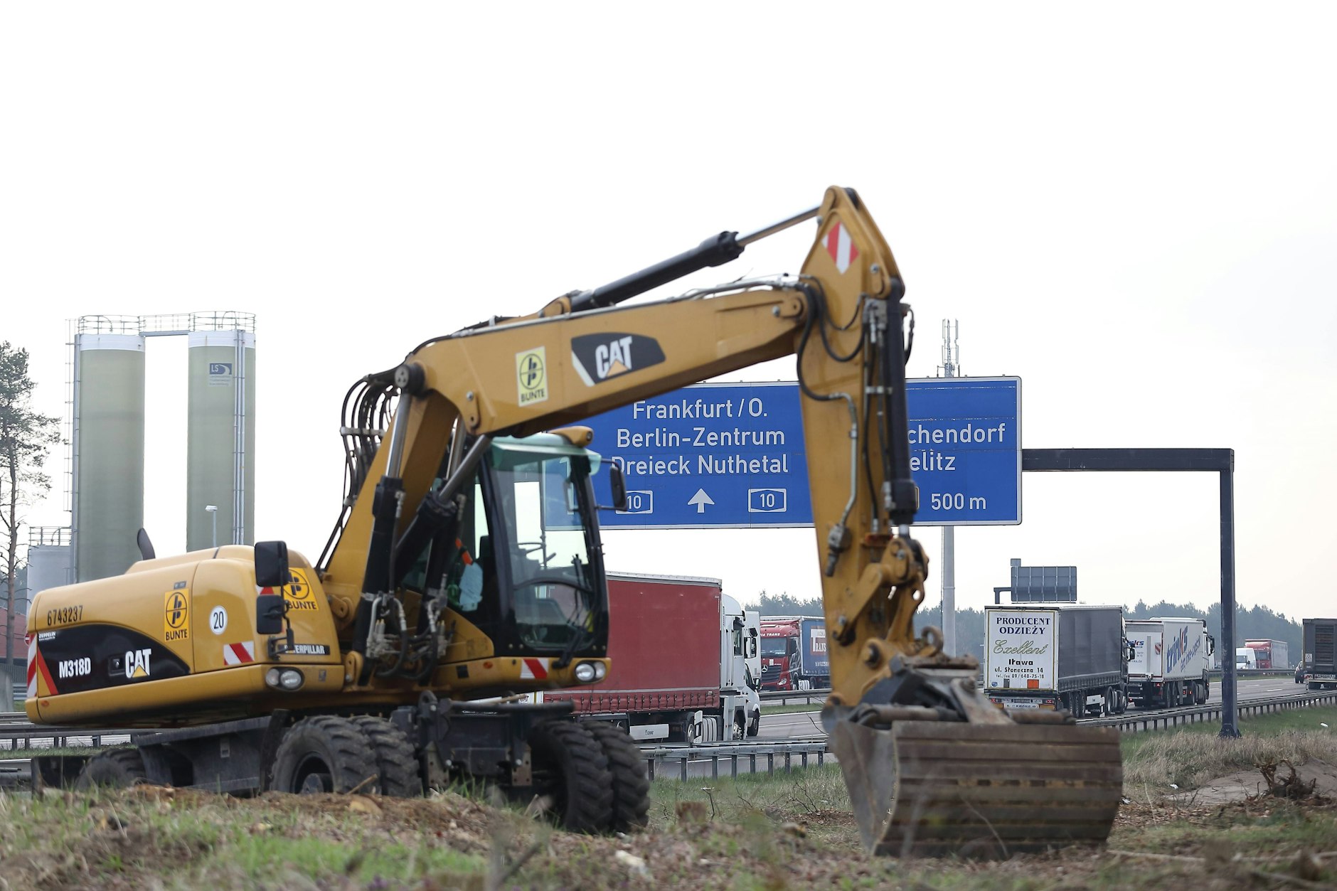 Auch auf der A10 wird in den Herbstferien wieder gebaut.