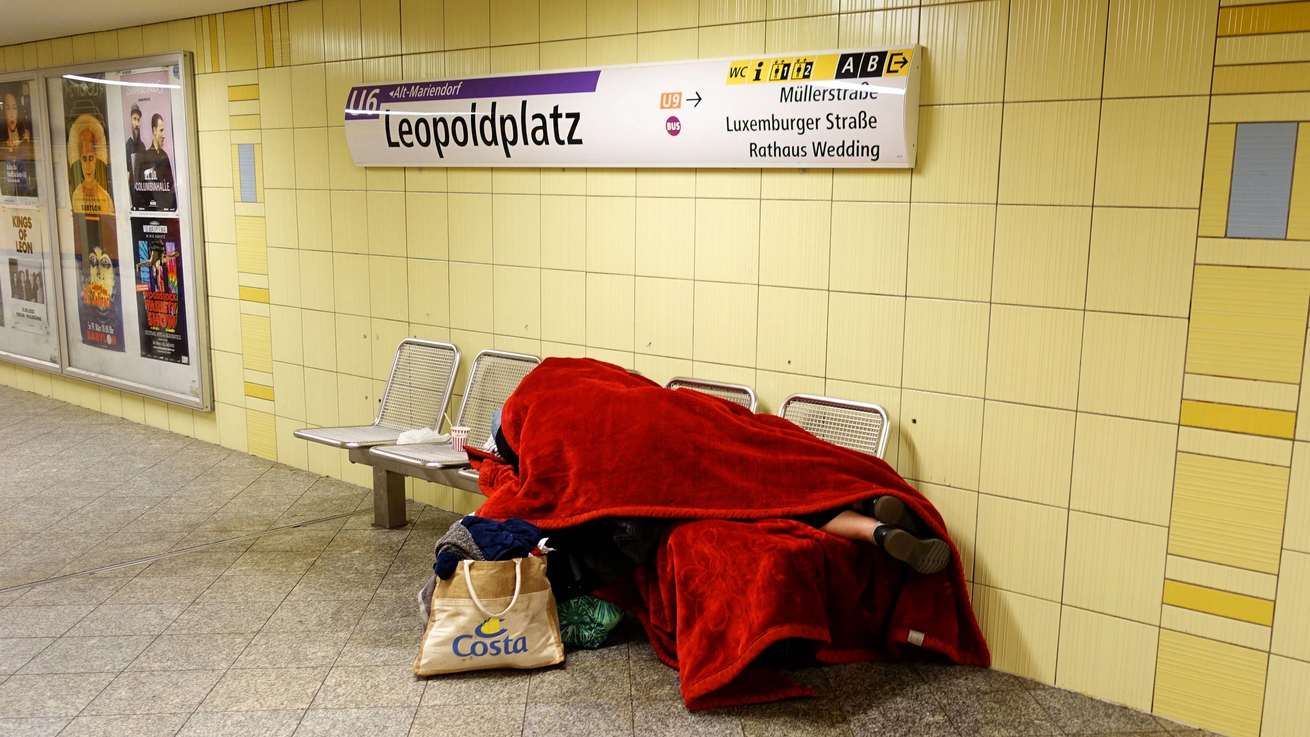 Armut in der Hauptstadt, die Obdachlosigkeit ist auf den Straßen Berlins sichtbar.&nbsp;