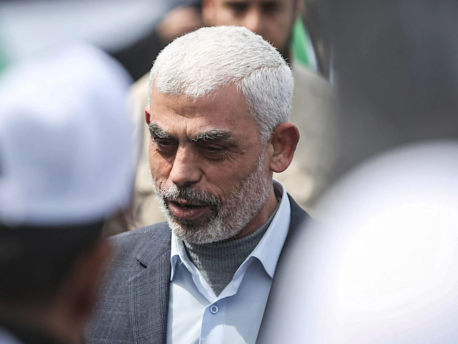 Jahia al-Sinwar, Führer der palästinensischen islamistischen Hamas-Bewegung, spricht während einer Kundgebung. Der Drahtzieher des Massakers vom 7. Oktober wurde jetzt von israelischen Soldaten getötet.