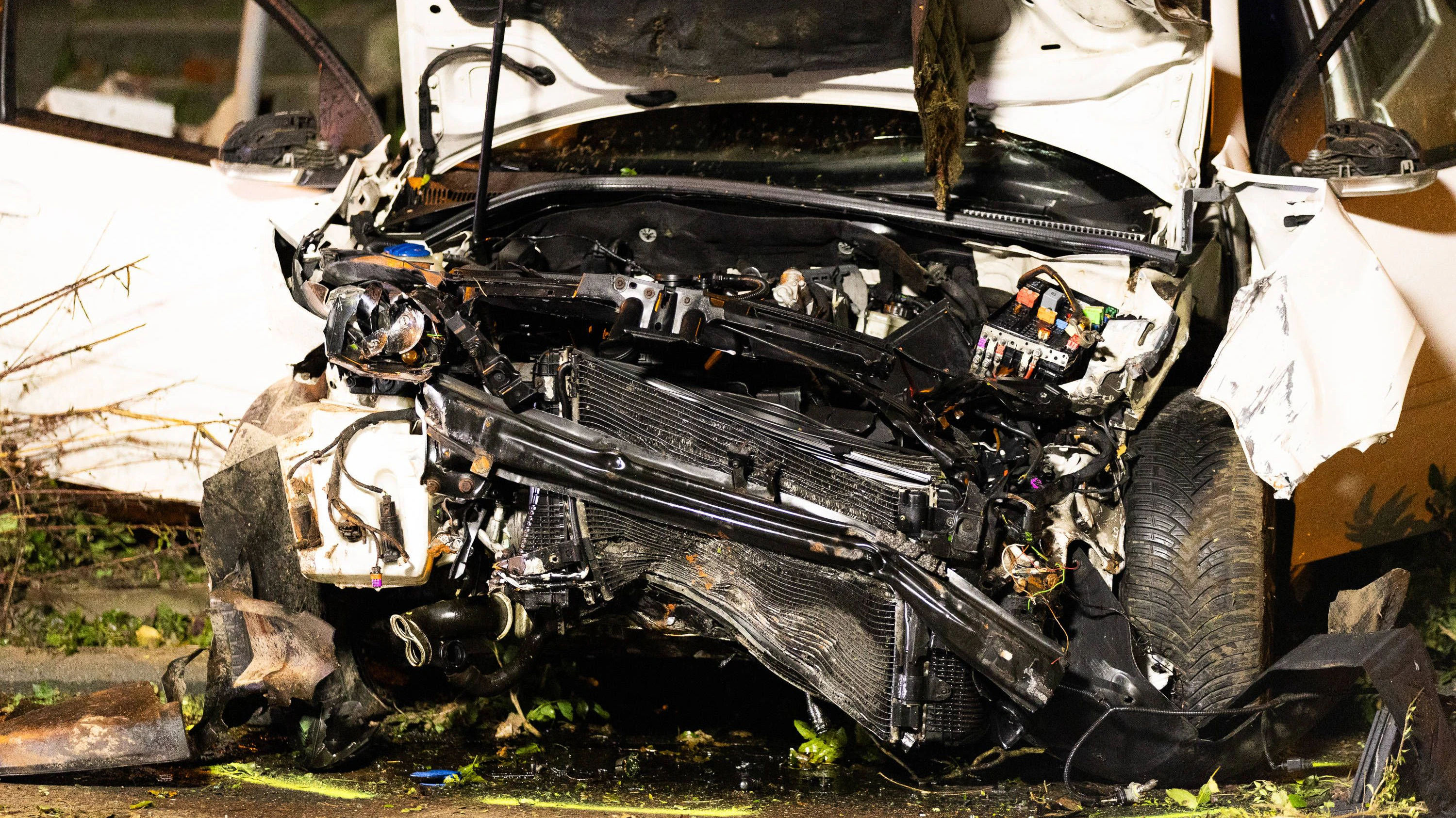 Immer wieder kommt es überall zu schweren Unfällen mit Toten, weil Raser den Fuß nicht vom Gaspedal nehmen können. In Dänemark soll das Wahnsinnsfahrt-Gesetz Autofahrer bremsen.