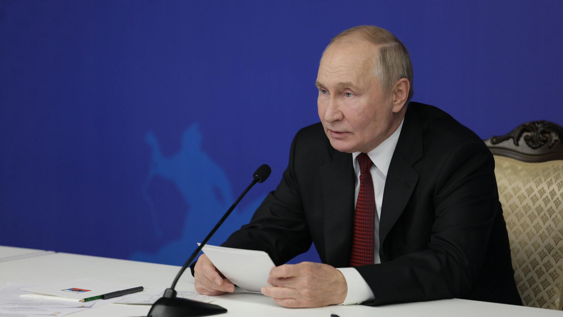 Berlin verwies darauf, dass Russland unter Diktator Putin die Ukraine angegriffen habe - obwohl es im Budapester Memorandum die Sicherheit der Ukraine garantiert habe. In dem Abkommen hatte das Land damals auf das drittgrößte Arsenal an Nuklearwaffen der Welt verzichtet.