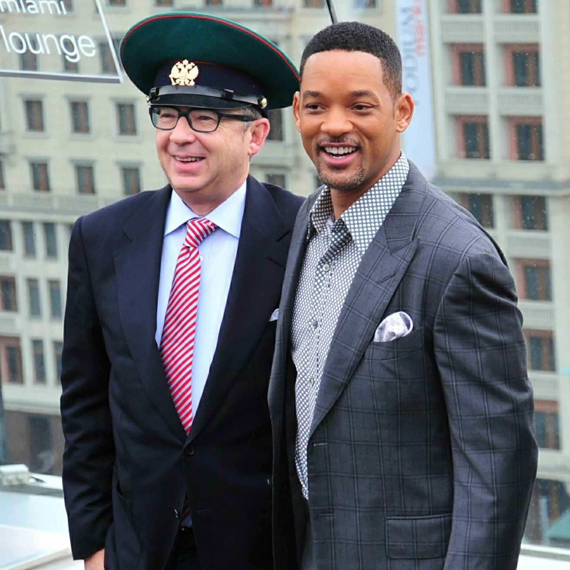Regisseur Barry Sonnenfeld und Schauspieler Will Smith bei einer Filmvorführung von „Men in Black 3“ in Moskau 2012.
