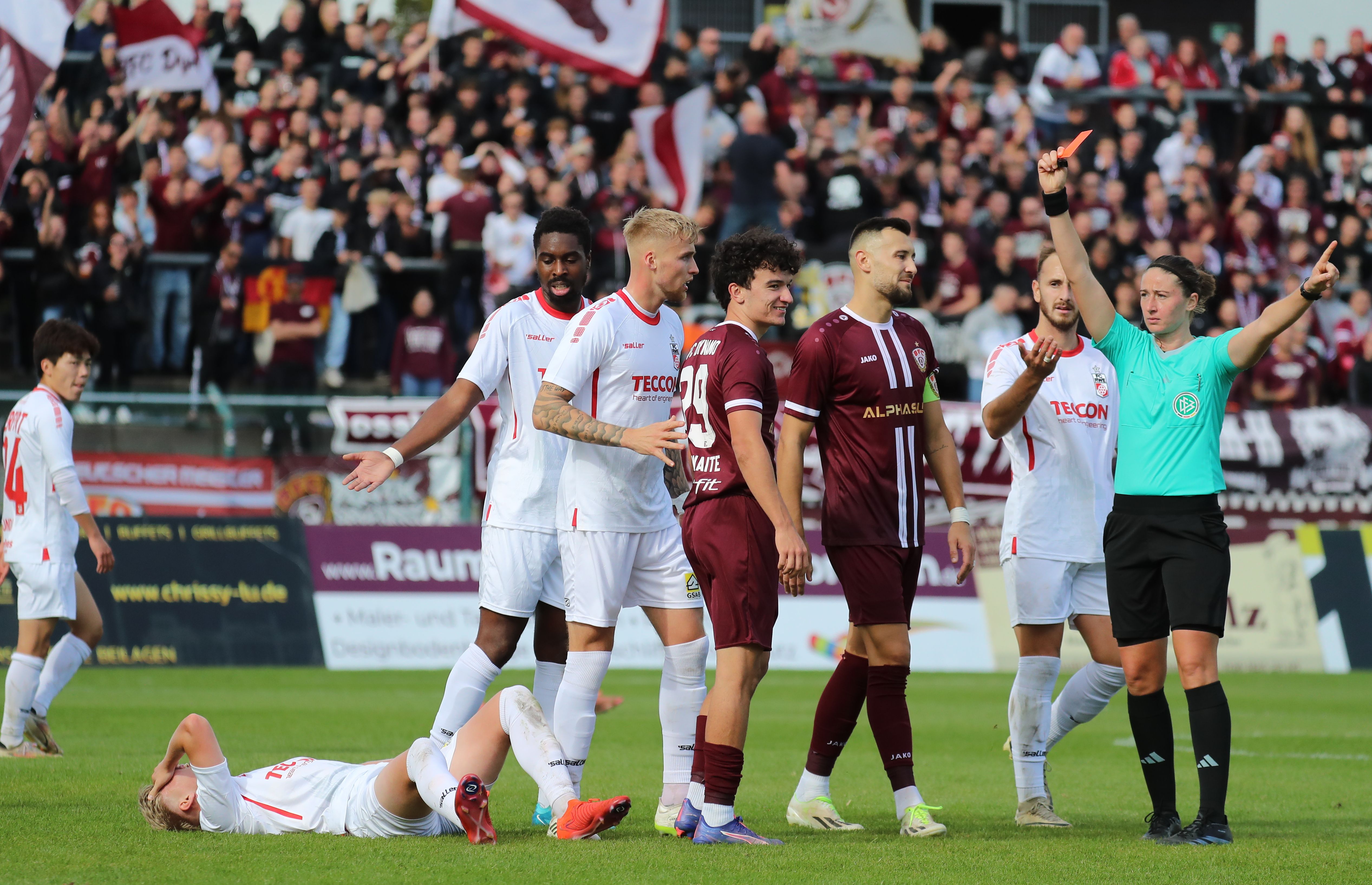 Rot für Henry Crosthwaite: Mieses Spiel mit BFC Dynamo