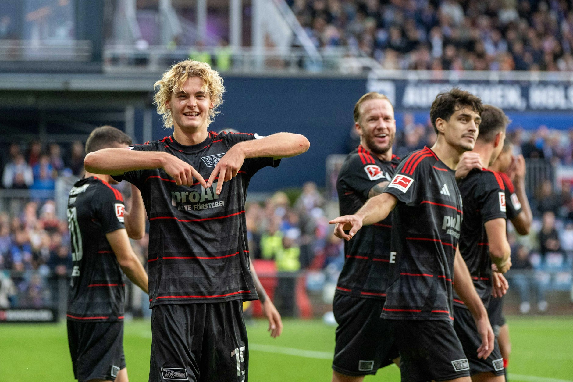 Tom Rothe (l.) ist der jüngste Bundesligatorschütze des 1. FC Union Berlin.