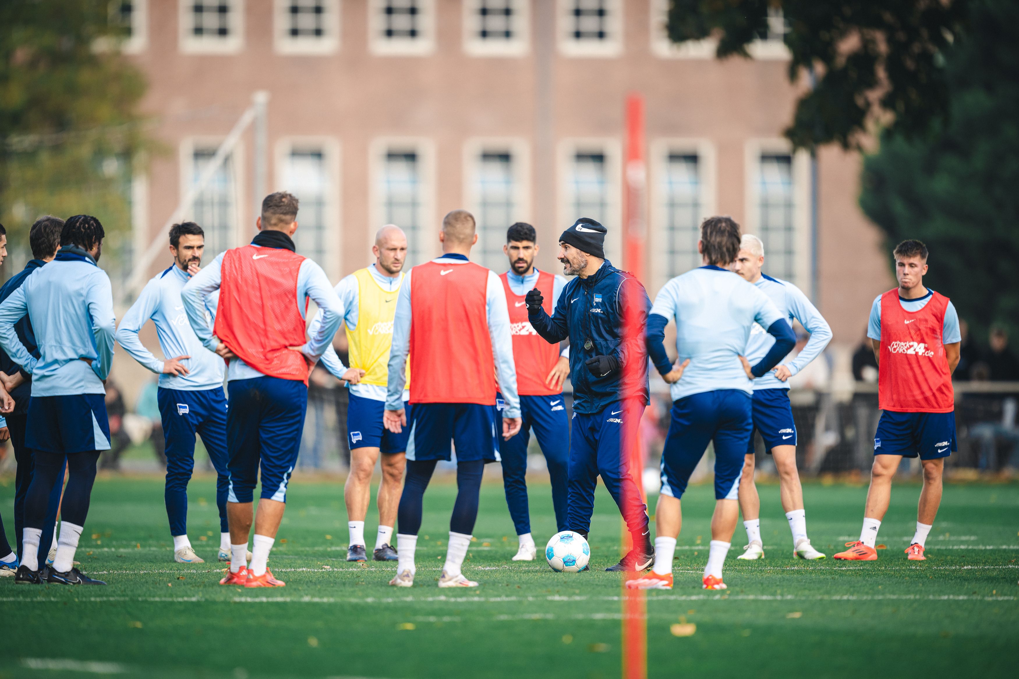 Hertha BSC und die Trainer: Fiel versucht es mal andersrum