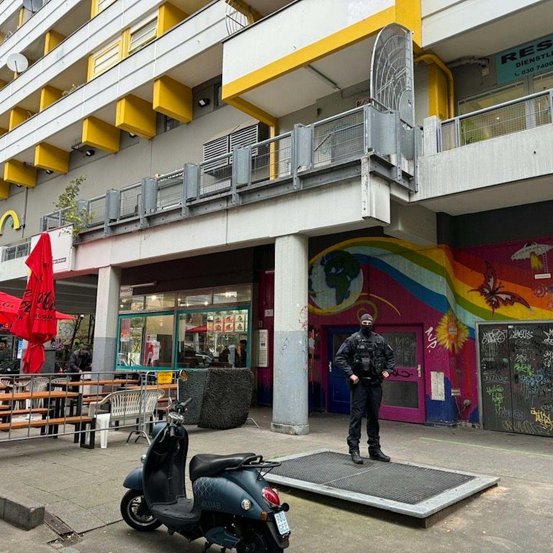 Mit der Berliner Polizei Tür an Tür: Mitglied der linksextremen „Hammerbande“ wohnte am Kottbusser Tor