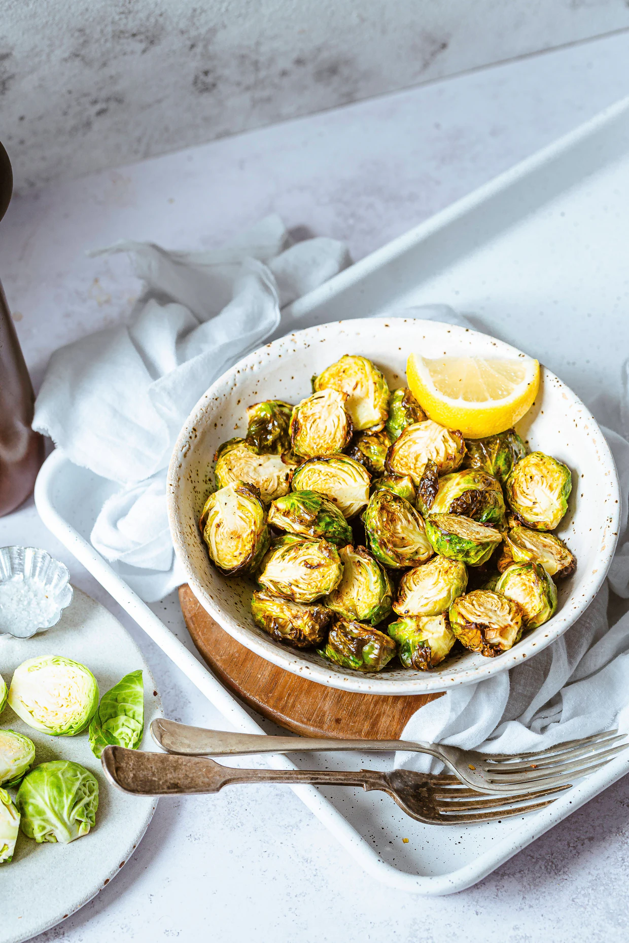 Gerösteter Rosenkohl mit Weintrauben und Nüssen – das geniale Rezept