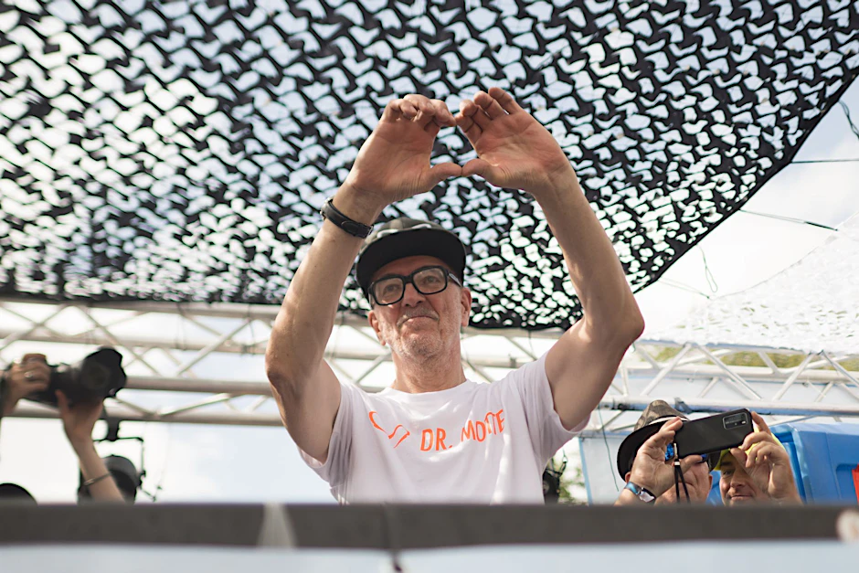 DJ Dr. Motte auf&nbsp;der Technoparade „Rave The Planet“ auf der Straße des 17. Juni in Berlin. (Archivbild)&nbsp;