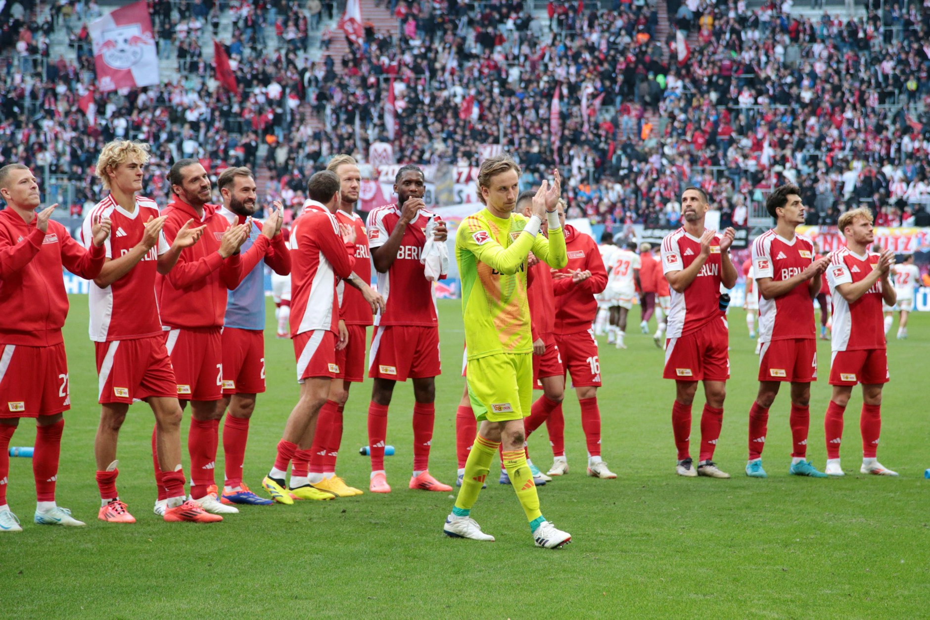 Nicht nur in Kiel und gegen St. Pauli, sondern auch bei RB Leipzig hielt Frederik Rönnow seinen Kasten sauber und wurde dafür von den Fans des 1. FC Union gefeiert.&nbsp;