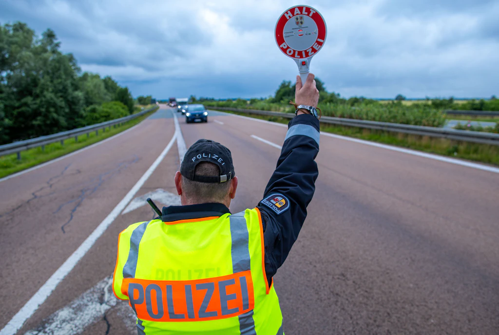 Autobahn Panne Keine Panik So Fordern Sie Effektiv Hilfe An