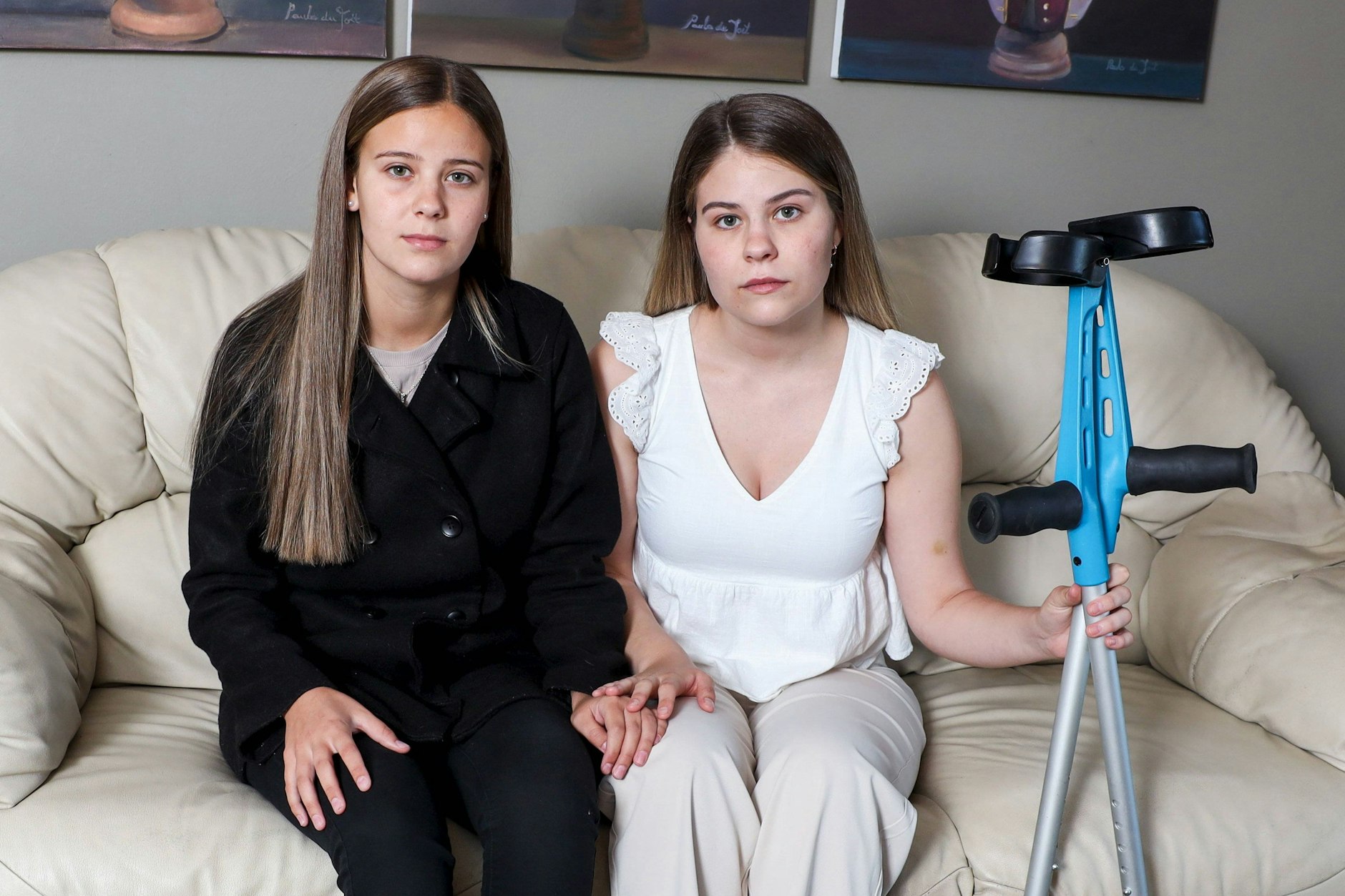 Evané du Toit (18) und ihre Schwester Dorijke (21) trauern um ihre Mutter - sie starb am Tag von Evanés Abschlussball.