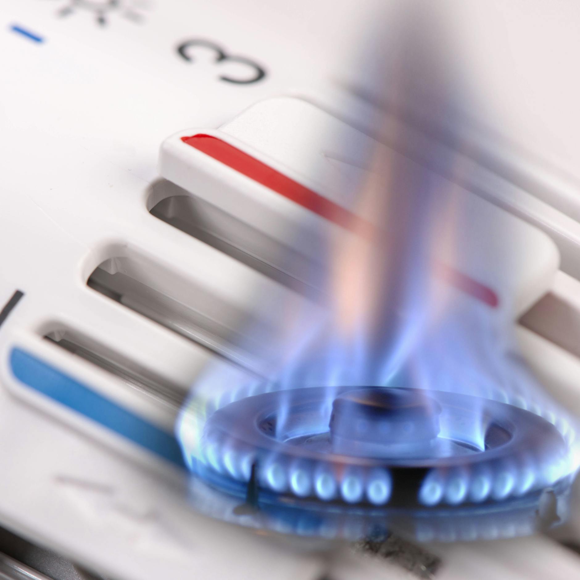 Preis-Schock: Gaspreise kräftig rauf – vor allem Ostdeutschland betroffen!