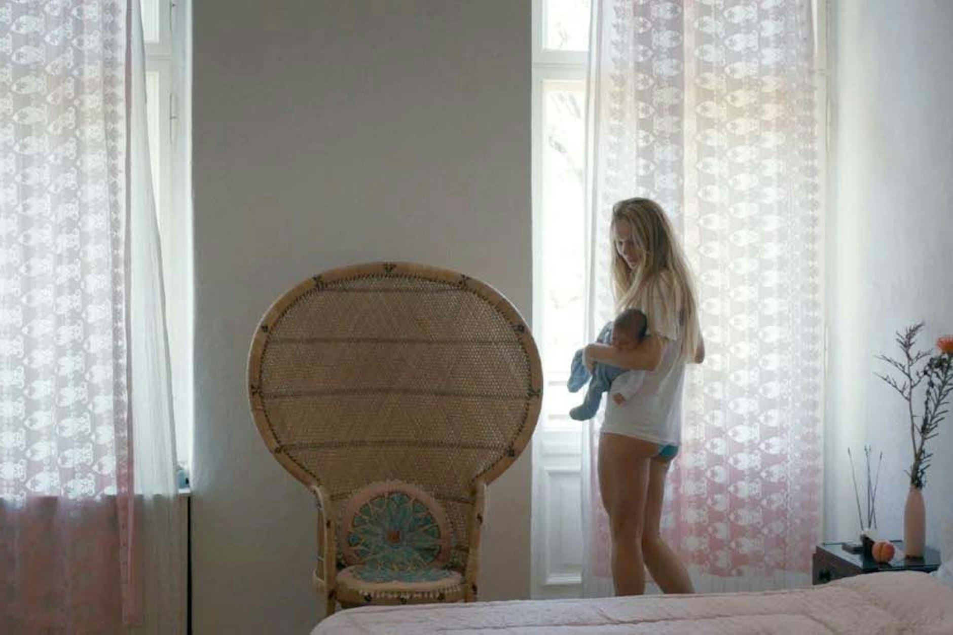 Lilith Stangenberg überzeugt in „Haltlos“ mit einer kraftvollen und bewegenden Darstellung.