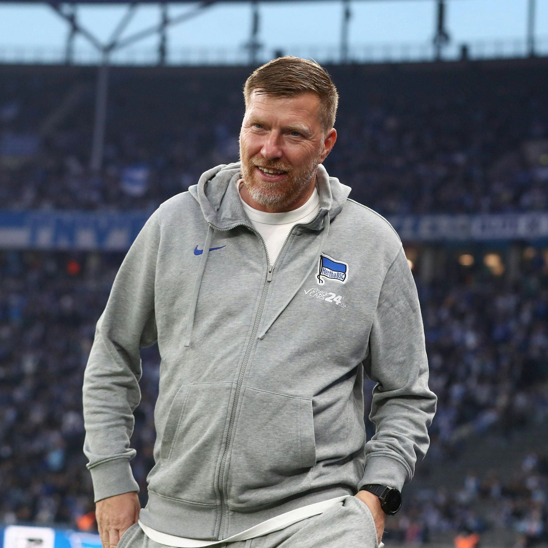 Der zweite Sportdirektor Zecke Neuendorf hat einen besonderen Draht zu den Hertha-Talenten.