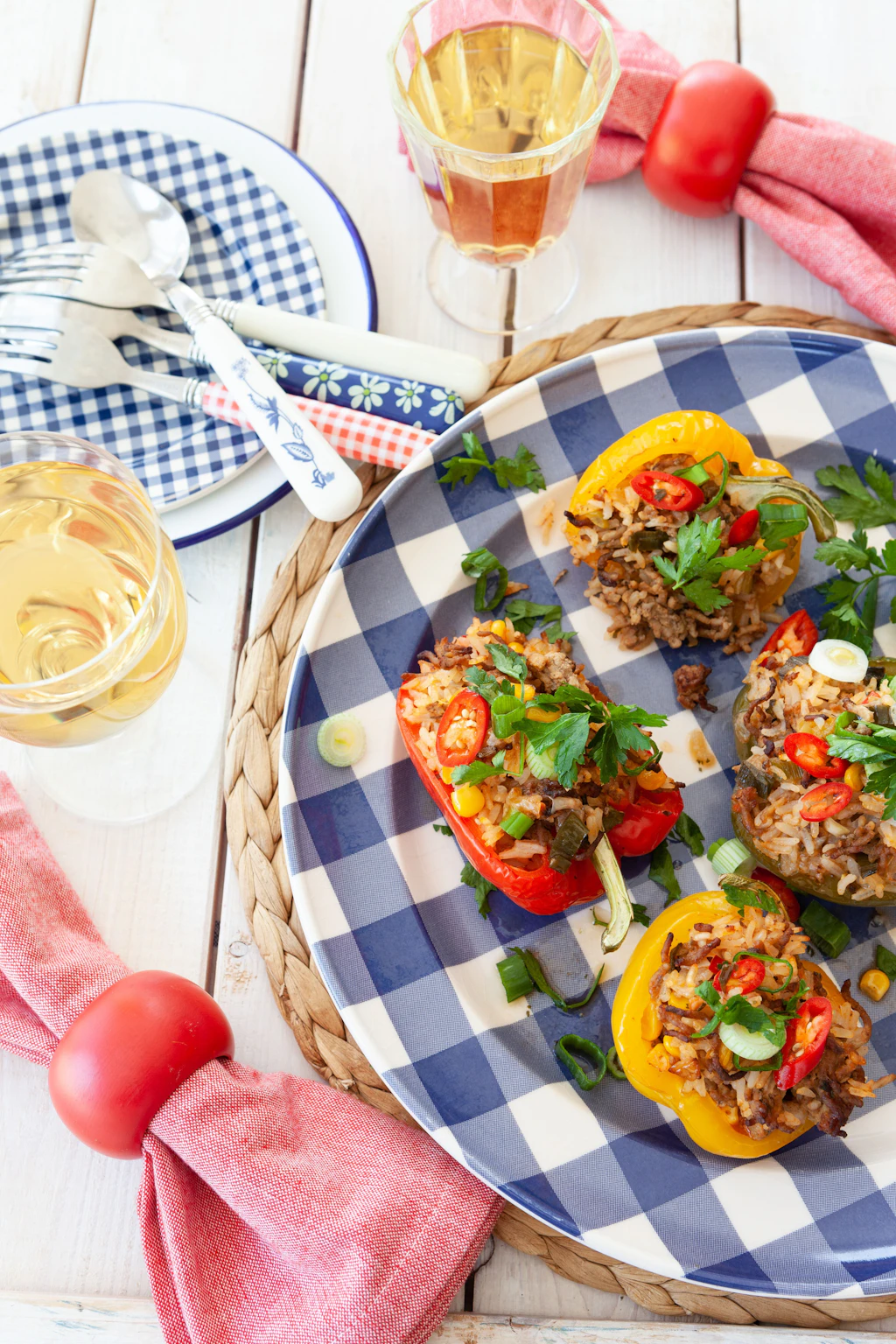 Omas gefüllte Paprika mit Hackfleisch und Reis – das geniale Rezept