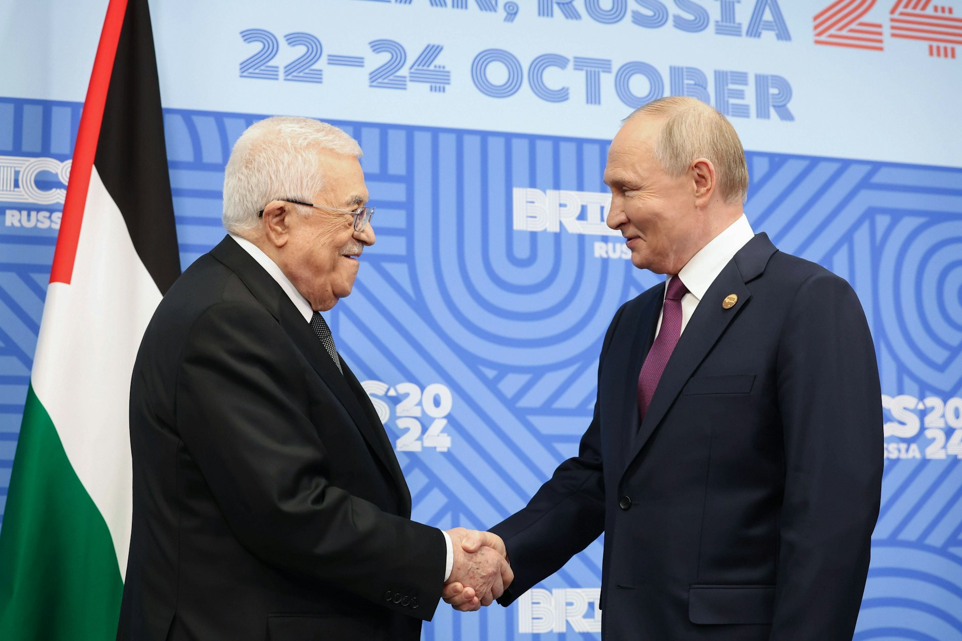 Putin empfängt den palästinensischen Präsidenten Abbas (l.).