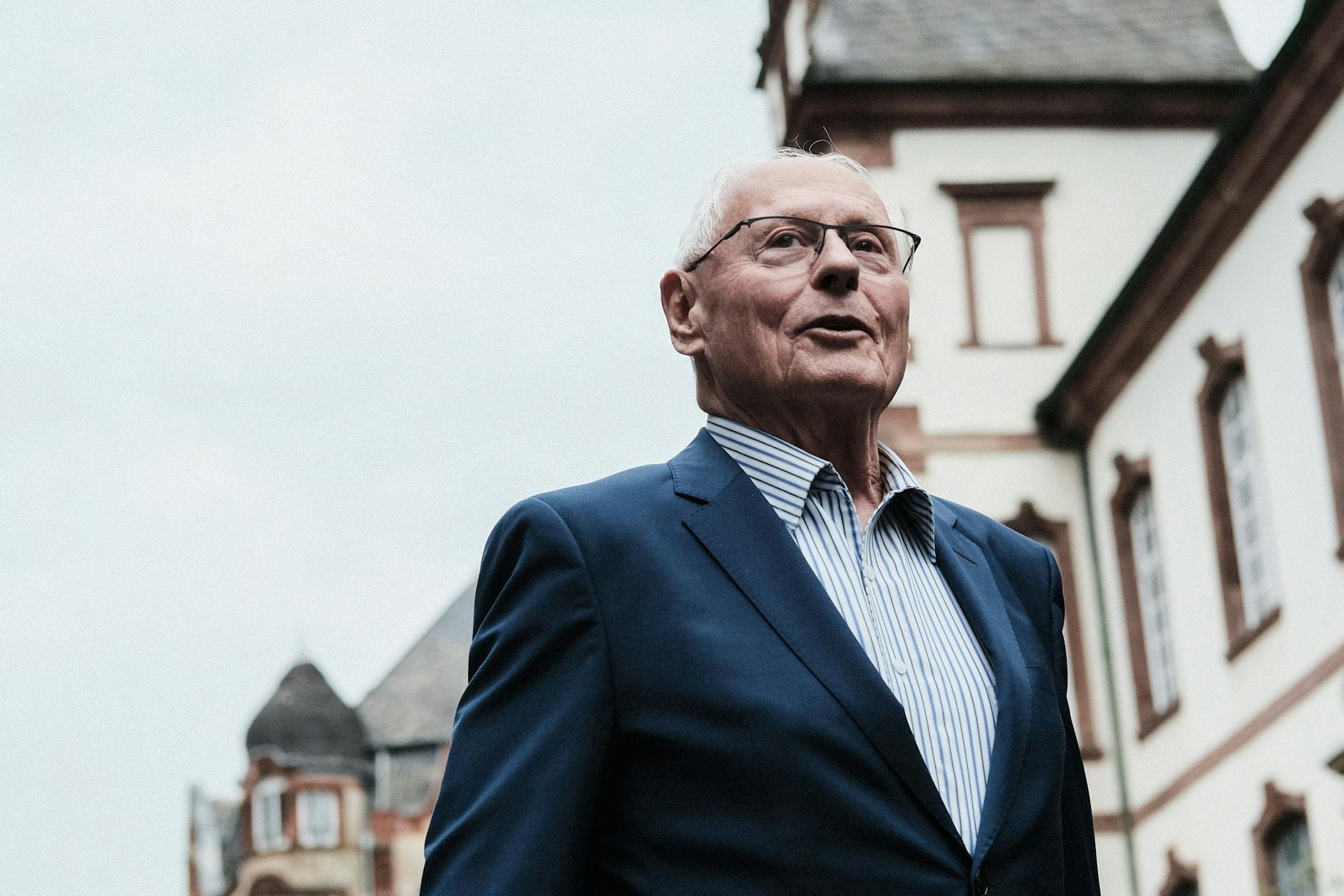 „Einigkeit gibt es über die Notwendigkeit von Friedensverhandlungen in der Ukraine“, sagt Lafontaine über die AfD.