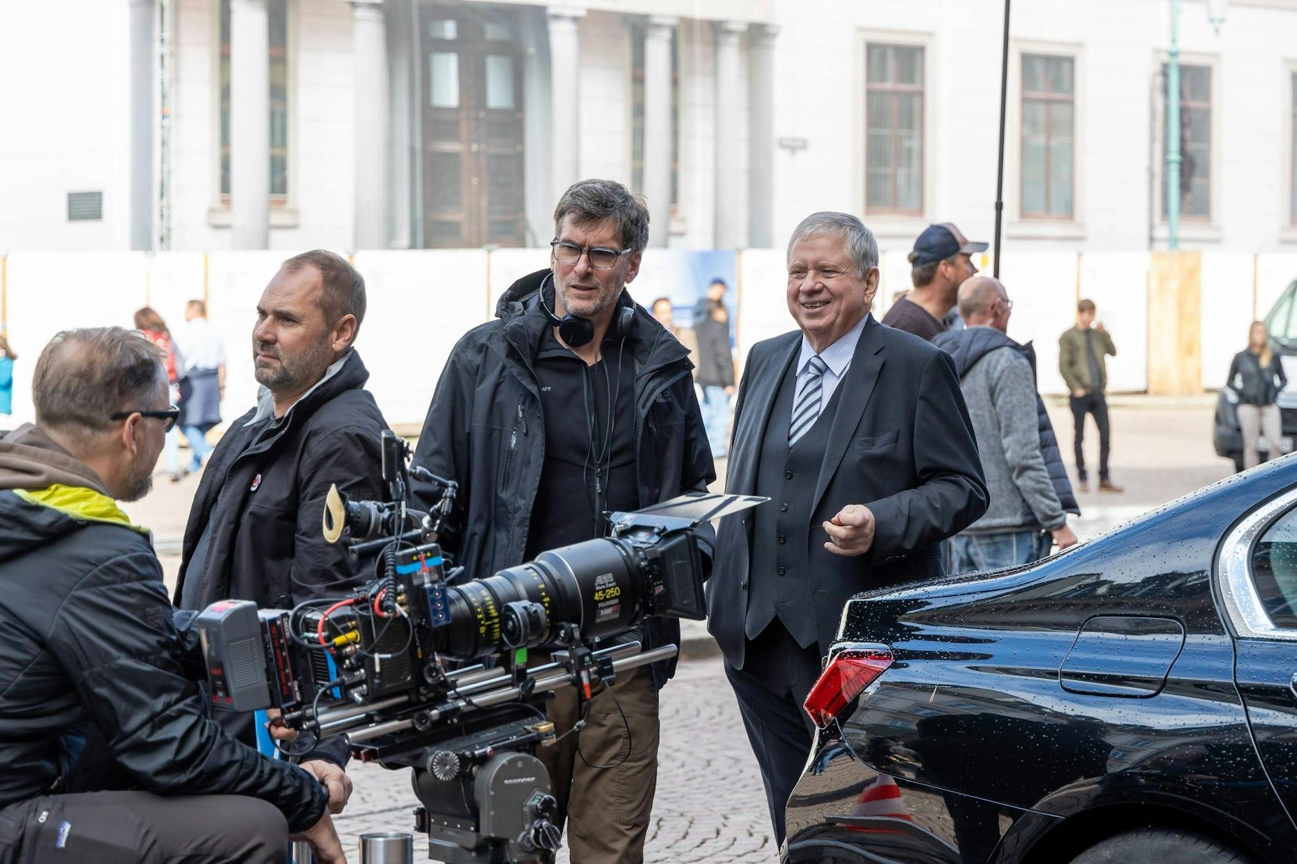 Schauspieler Rainer Hunold bei den Dreharbeiten zu der Serie „Der Staatsanwalt“