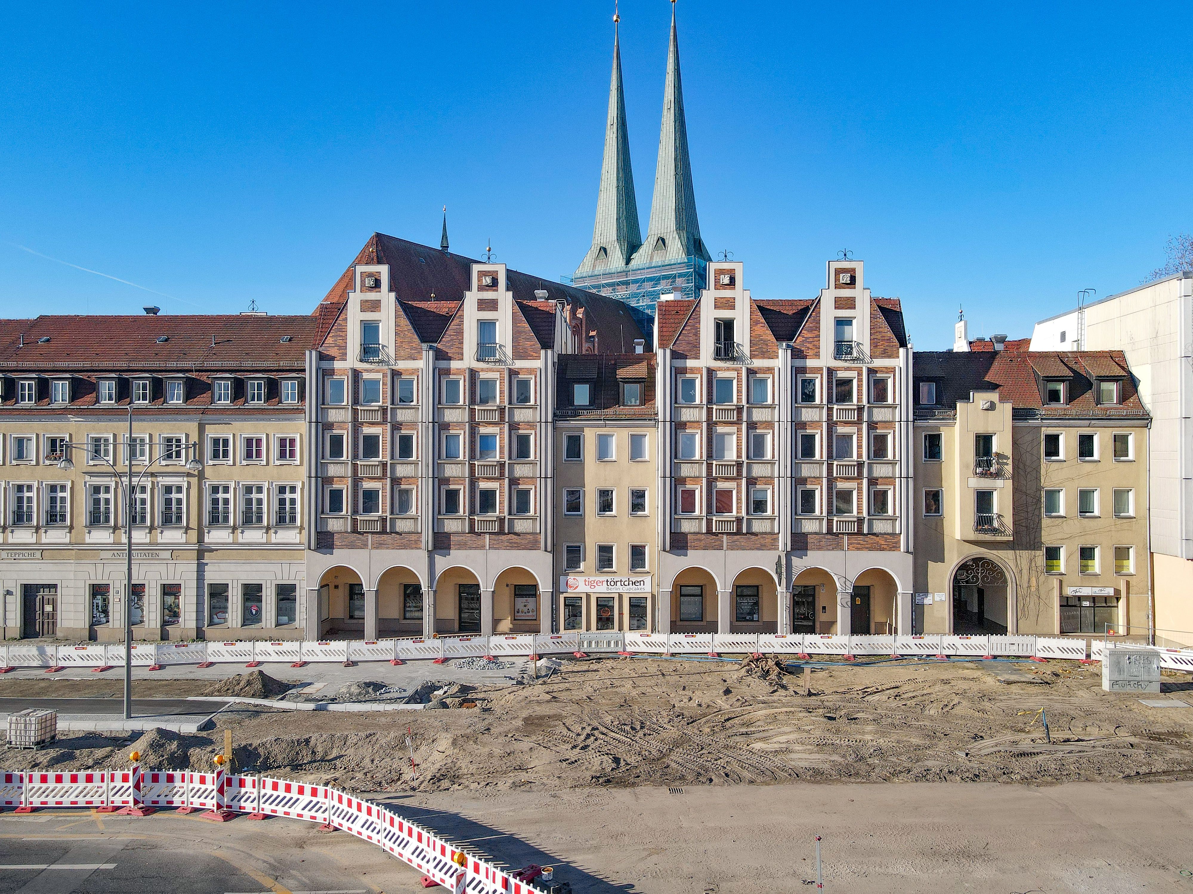 Westarchitekt: Billigen, schnellen Wohnungsbau von der DDR lernen