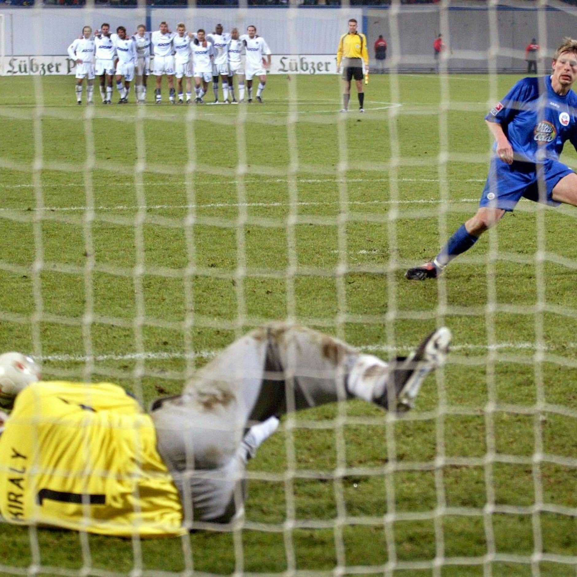 Image - Hertha BSC und der Druck beim Elfmeterschießen: Wenn Spieler und Trainer weinen