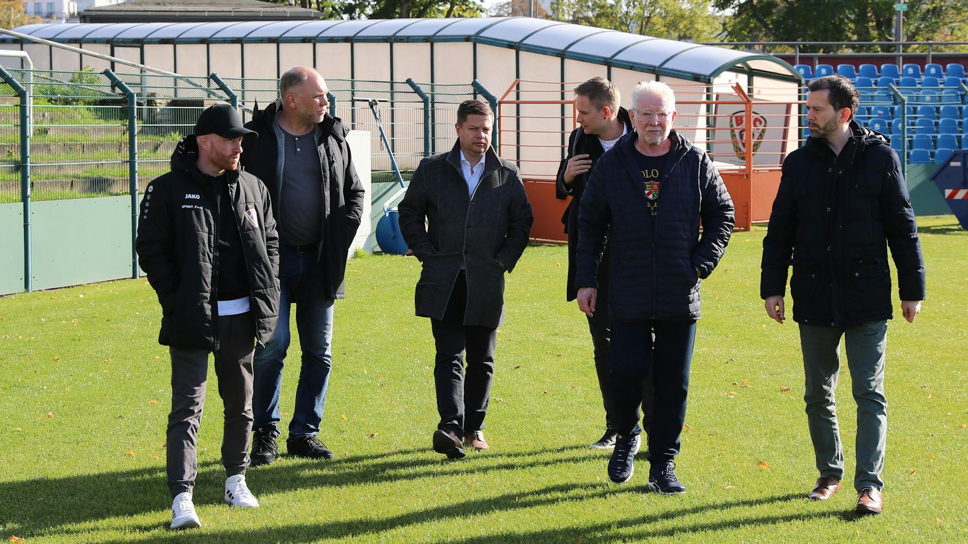 Tobias Bluhm - Jugendleiter BFC Dynamo,
Malik Polte - Organisation Nachwuchszentrum und Marketing BFC Dynamo,
Martin Schaefer - Bezirksbürgermeister von Lichtenberg CDU,
Dennis Haustein - Politiker CDU,
Norbert Uhlig - Präsident BFC Dynamo,
Martin Pätzold - Politiker CDU,