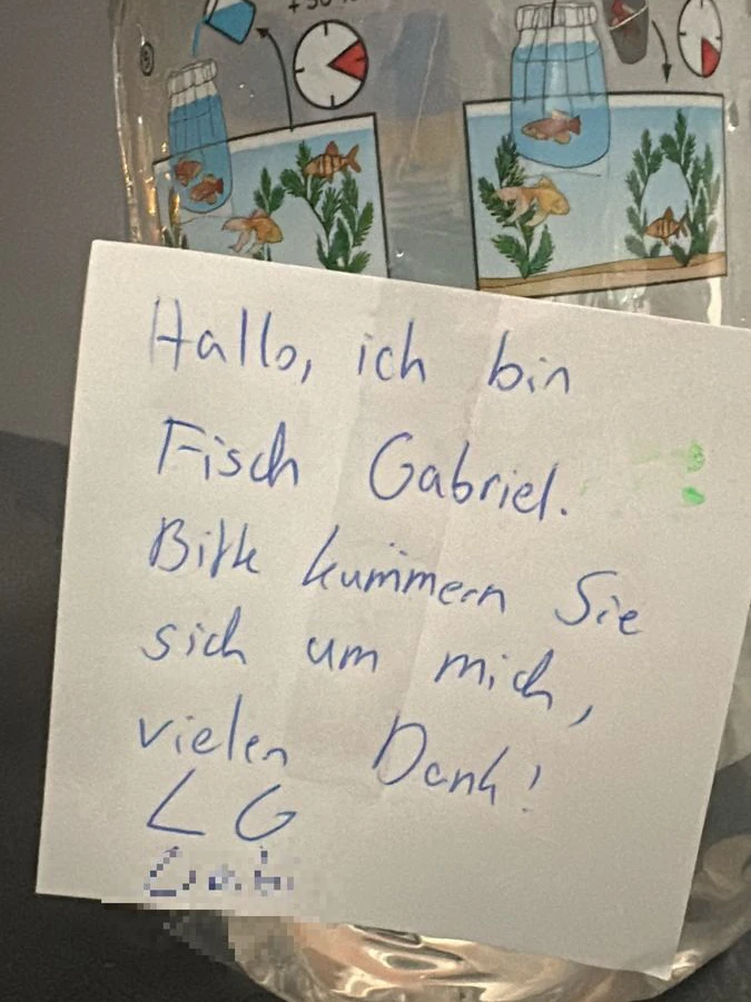 Diese Nachricht klebte am Beutel mit dem Fisch.