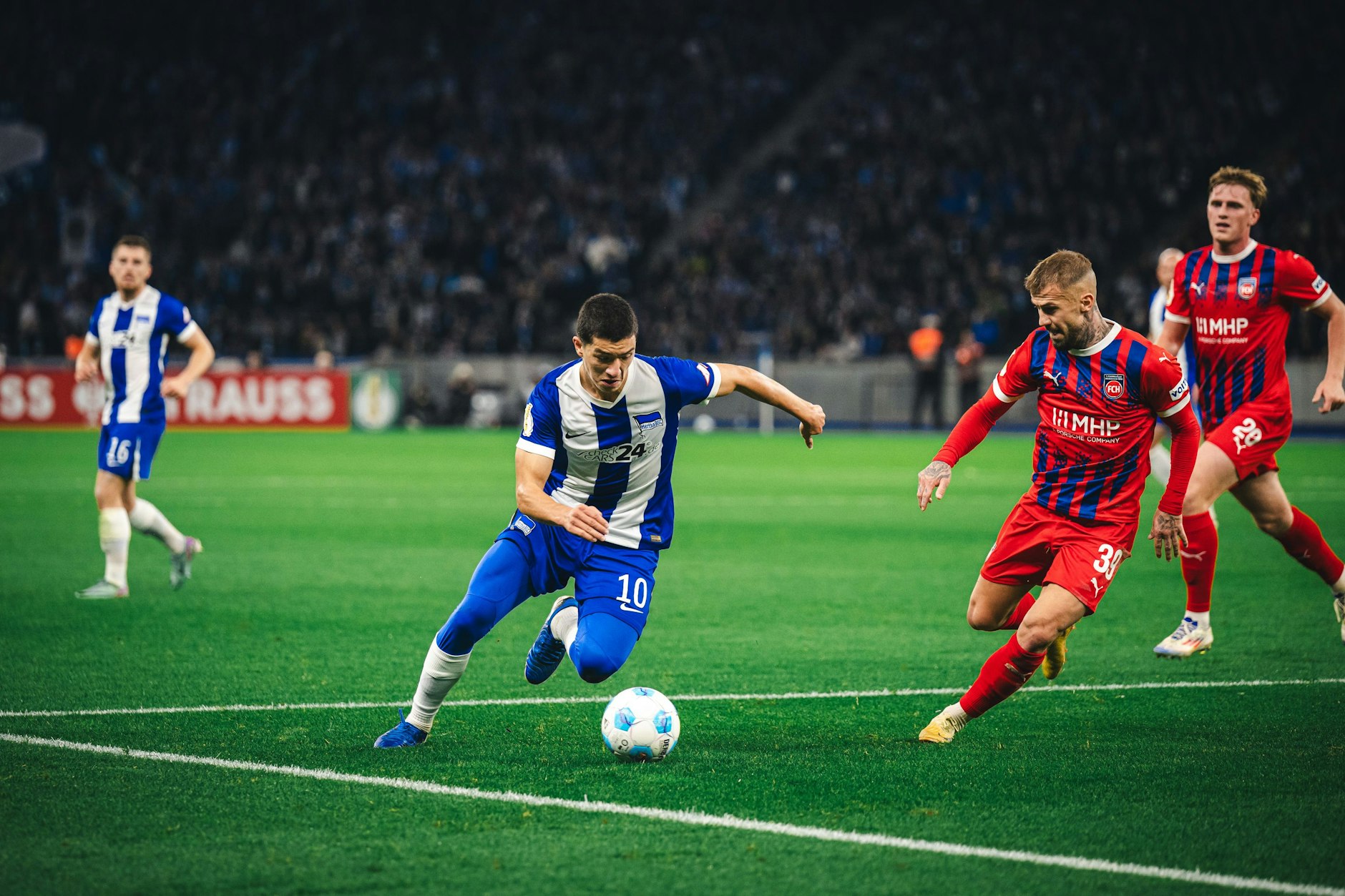 Ibo Maza zauberte Heidenheim auseinander. Trotz Knieprellung biss Herthas Superjuwel er auf die Zähne.