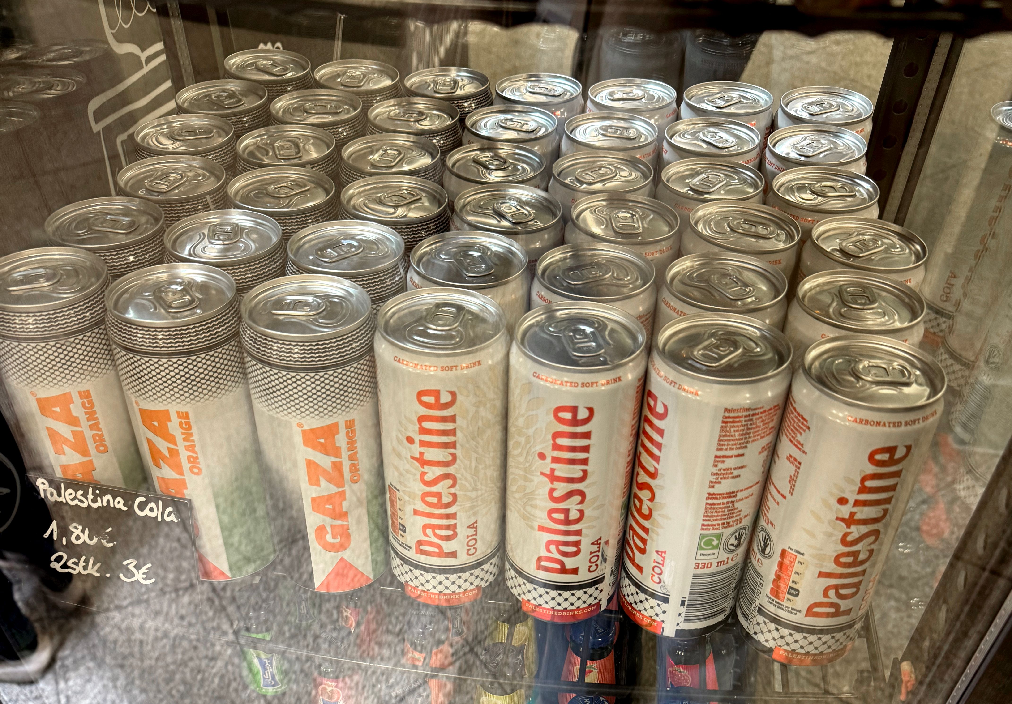 Palestine-Cola: Backshop am Berliner Alexanderplatz verkauft Gaza-Limo