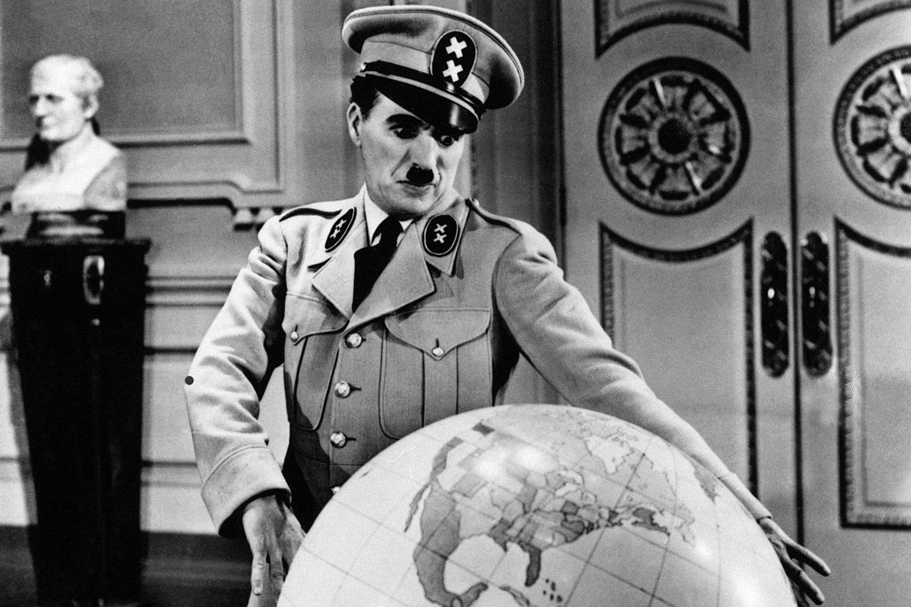 „Lasst uns kämpfen für eine anständige Welt“: Gut möglich, dass beim Aufführungsdatum auch an einen <a href="https://www.berliner-zeitung.de/topics/donald-trump">machtbewussten Politiker in den USA</a> gedacht wurde.