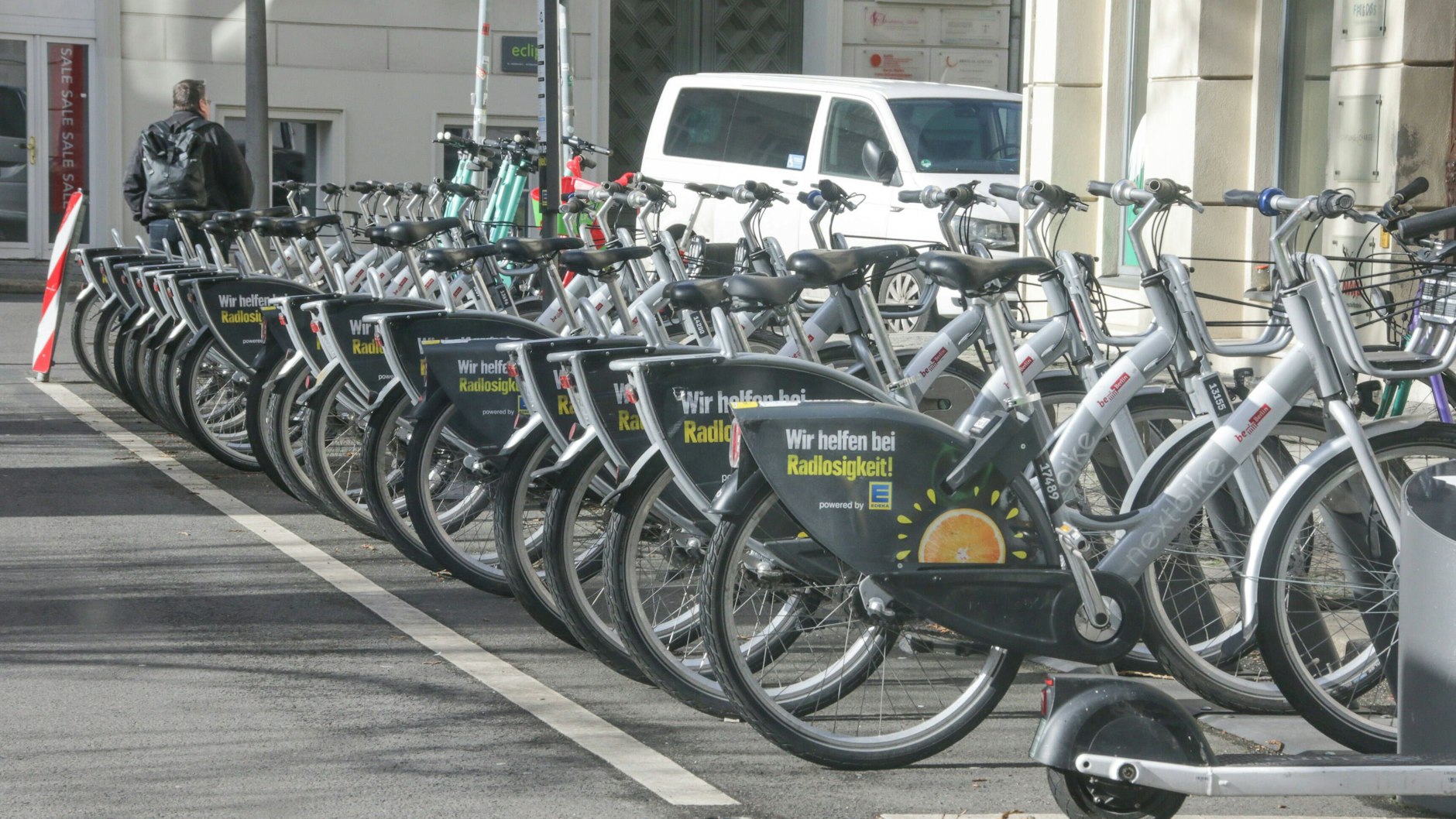 Gebühren für Leihräder könnten in Berlin steigen.