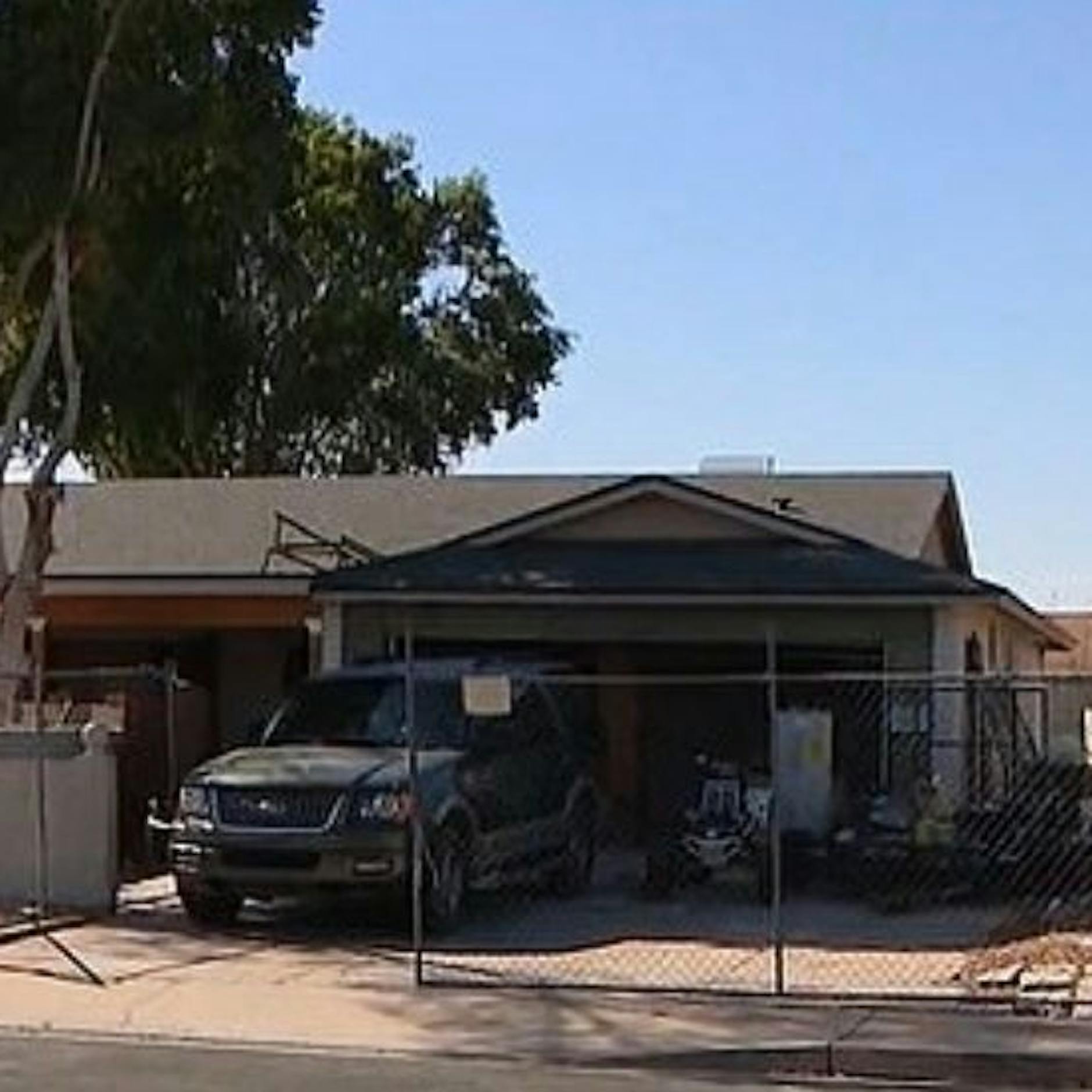 Mann lagert toten Vater in Kühlschrank – um DIESES Haus nicht zu verlieren