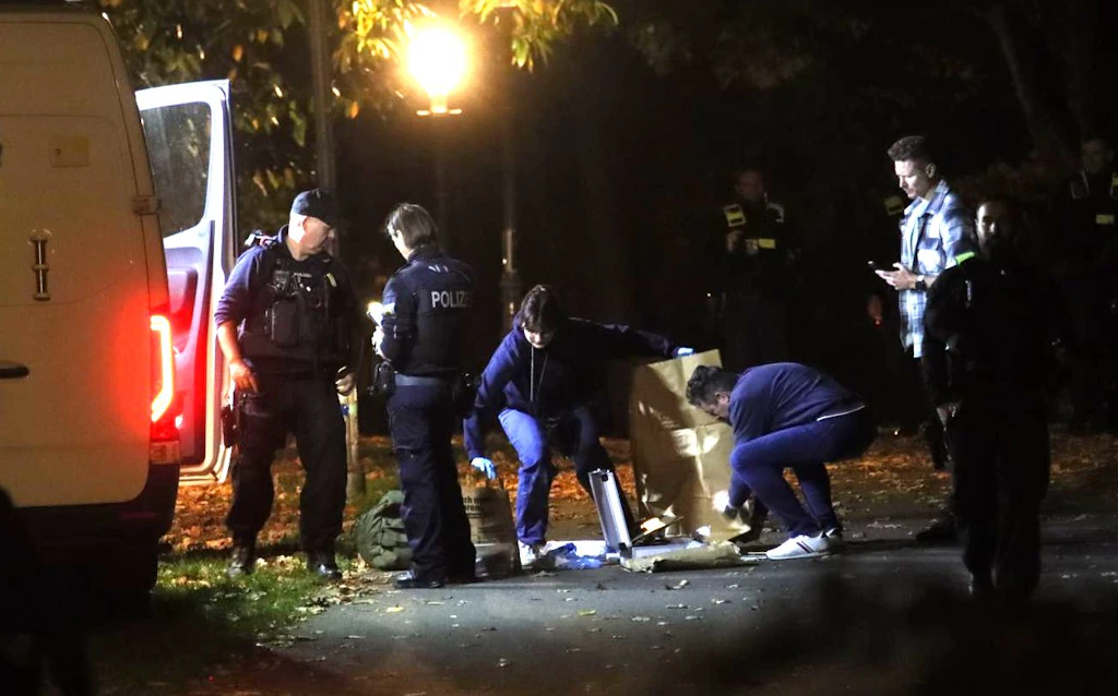 Neukölln: Mann flieht vor Polizei und lässt Tasche mit Sprengstoff zurück