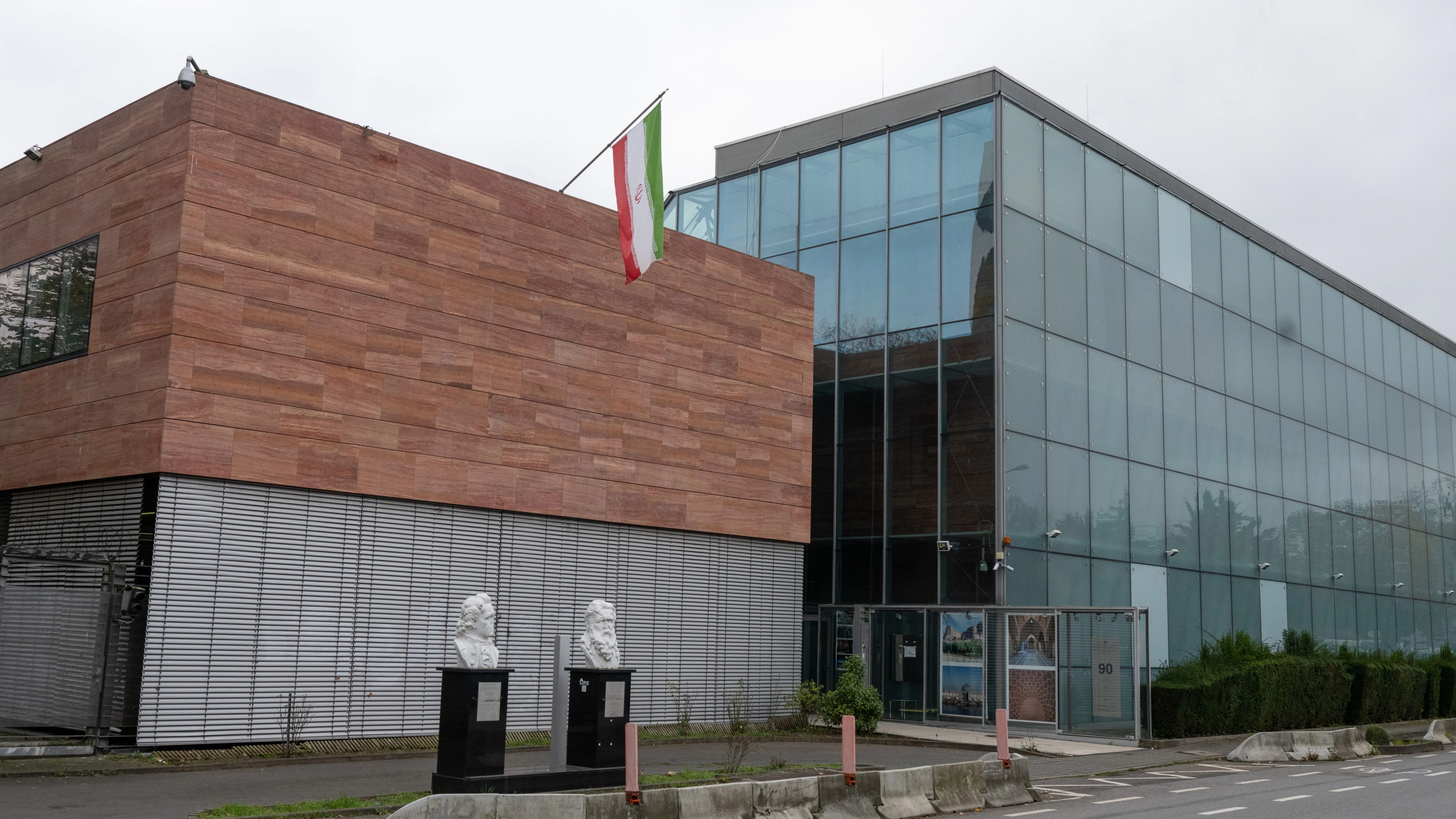 Das Generalkonsulat des Iran in Frankfurt wird geschlossen. 