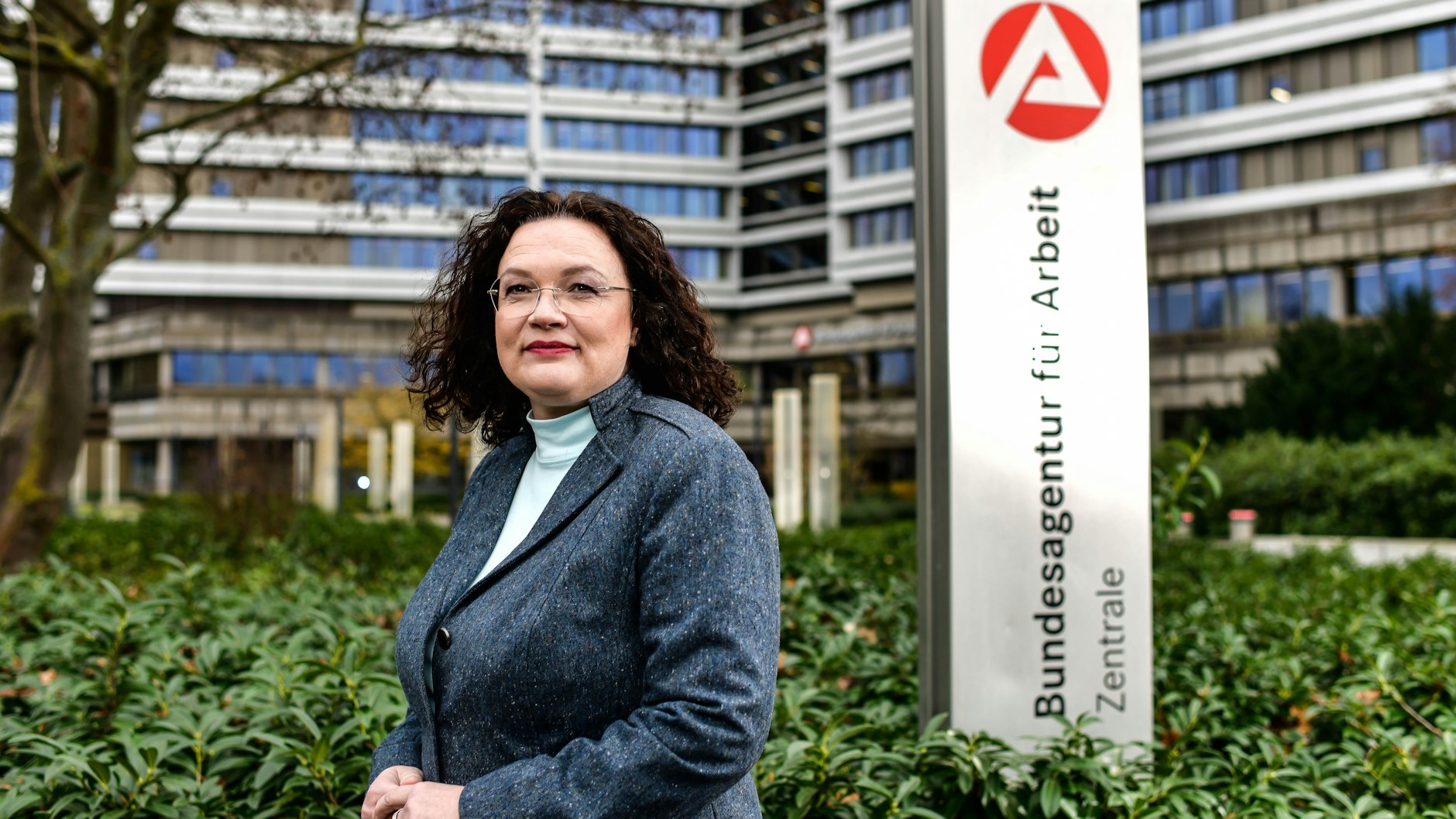 Jobcenter-Chefin Andrea Nahles verhängt härtere Jobcenter-Strafen.