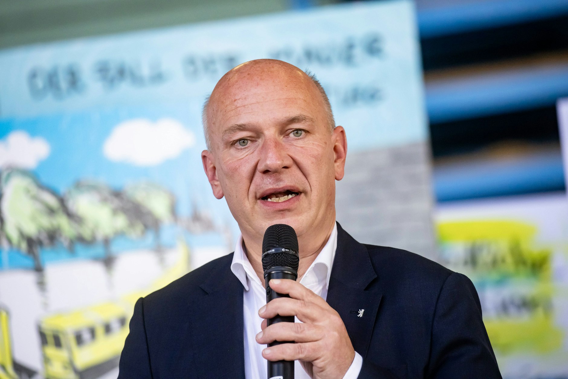 Der Regierende Bürgermeister Kai Wegner während der Vorstellung des Rahmenprogramms für die Feierlichkeiten 35 Jahren Mauerfall in Berlin am 23. September 2024.