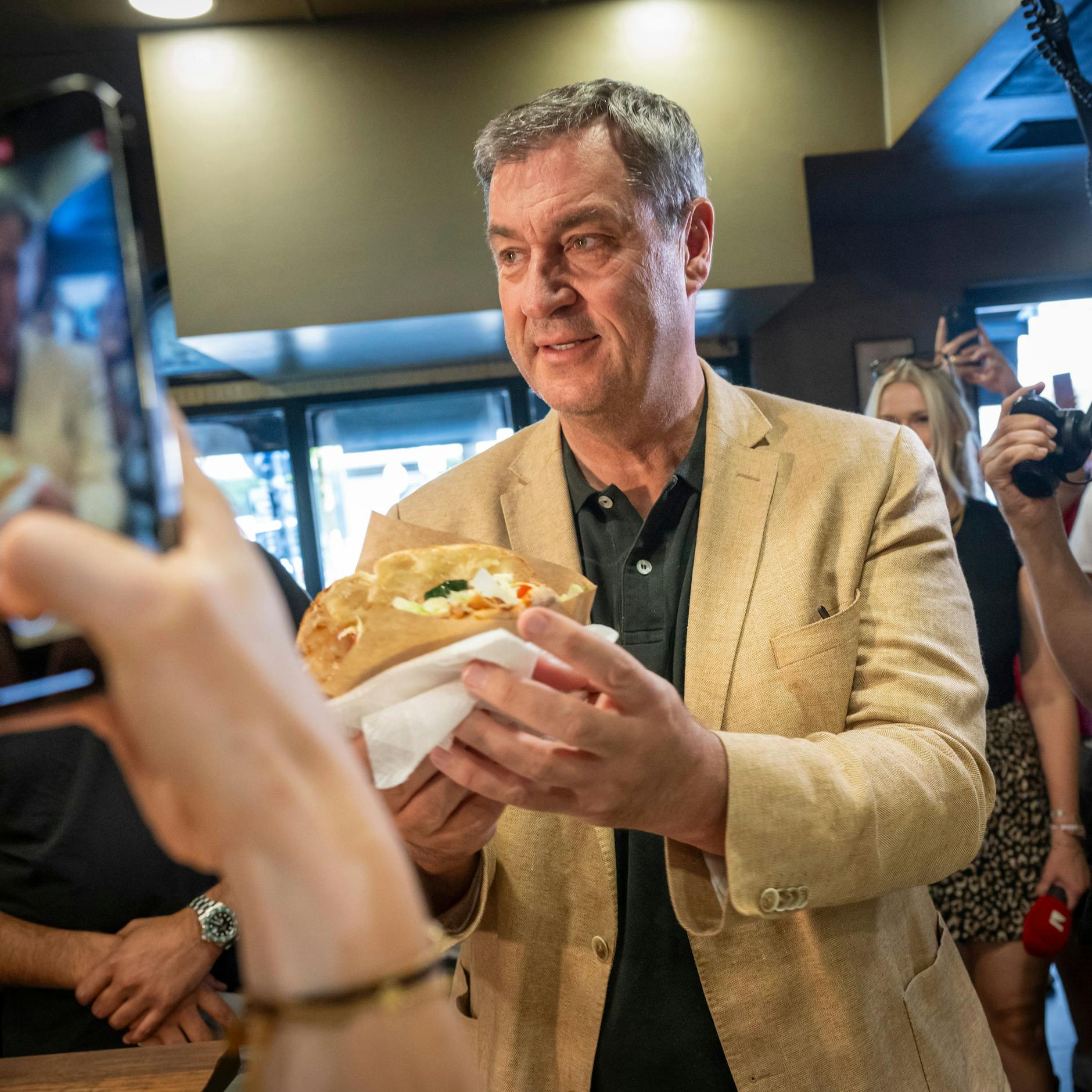 Image - Kulturkampf um den Döner: Özdemir, Söder – sie alle wollen Experten sein