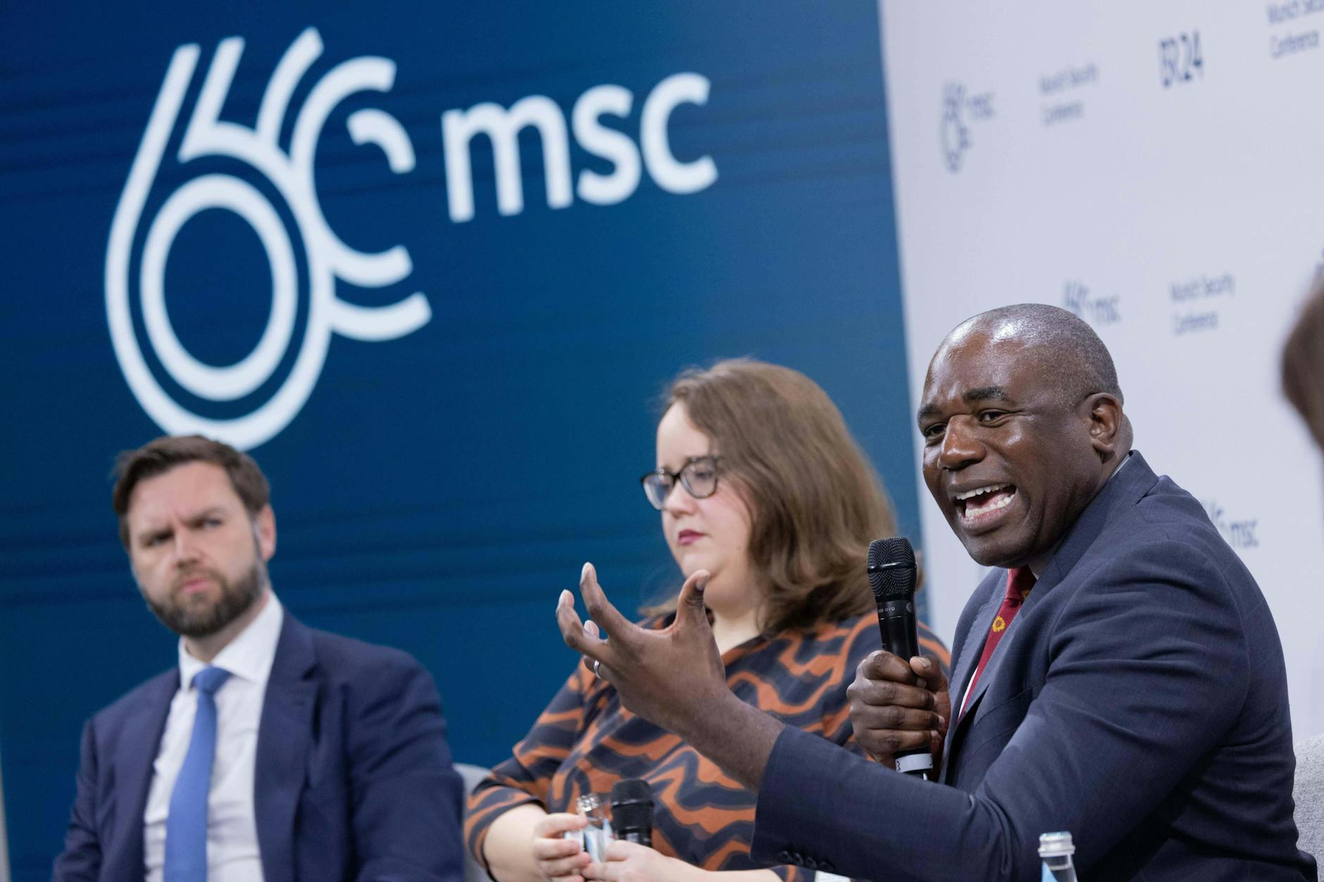 JD Vance, Ricarda Lang und David Lammy, seit Juli 2024 britischer Außenminister, bei der Sicherheitskonferenz in München.