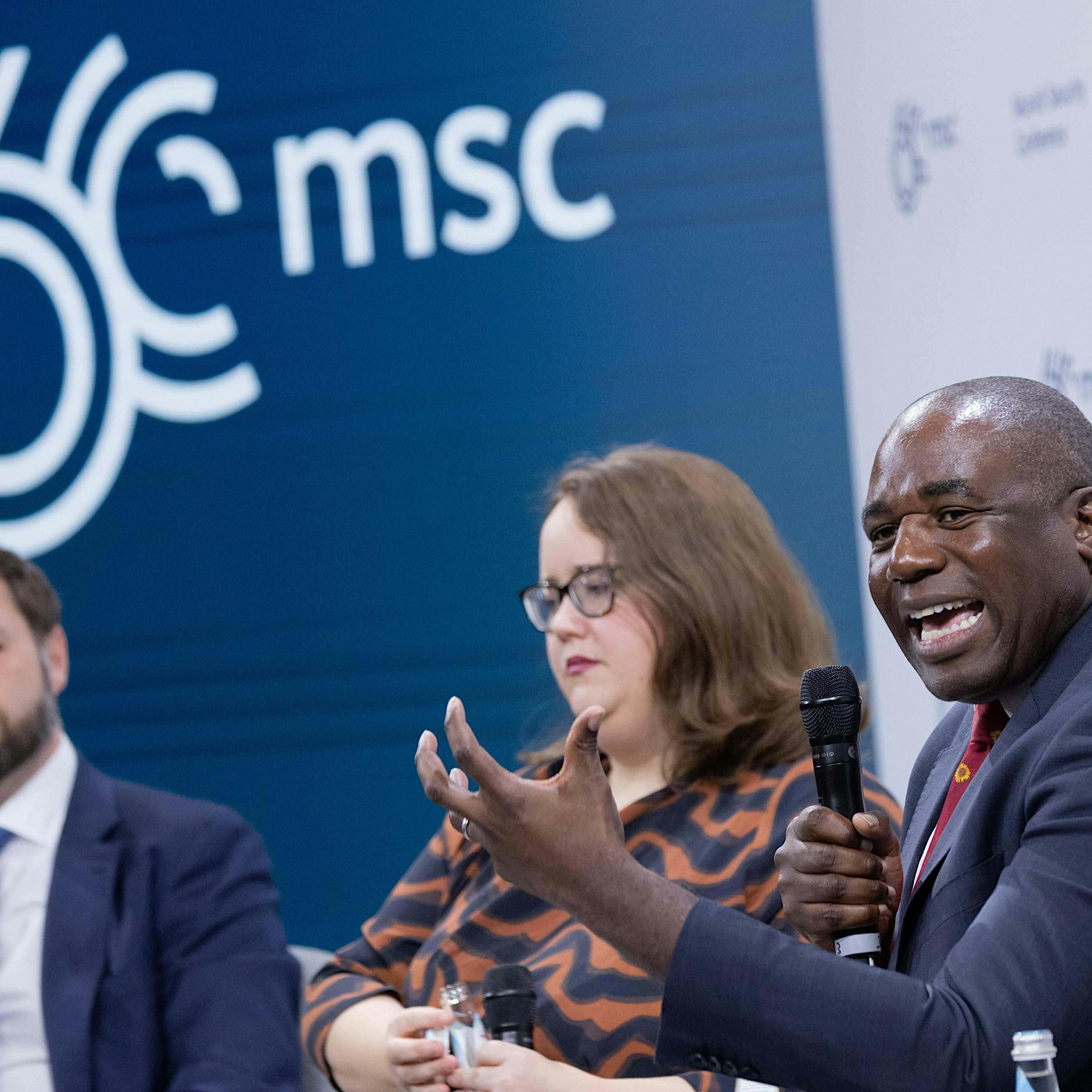 JD Vance: Die Grünen und Ricarda Lang sind Teil russischer Einflusskampagne, Moskau finanziert grüne Bewegungen