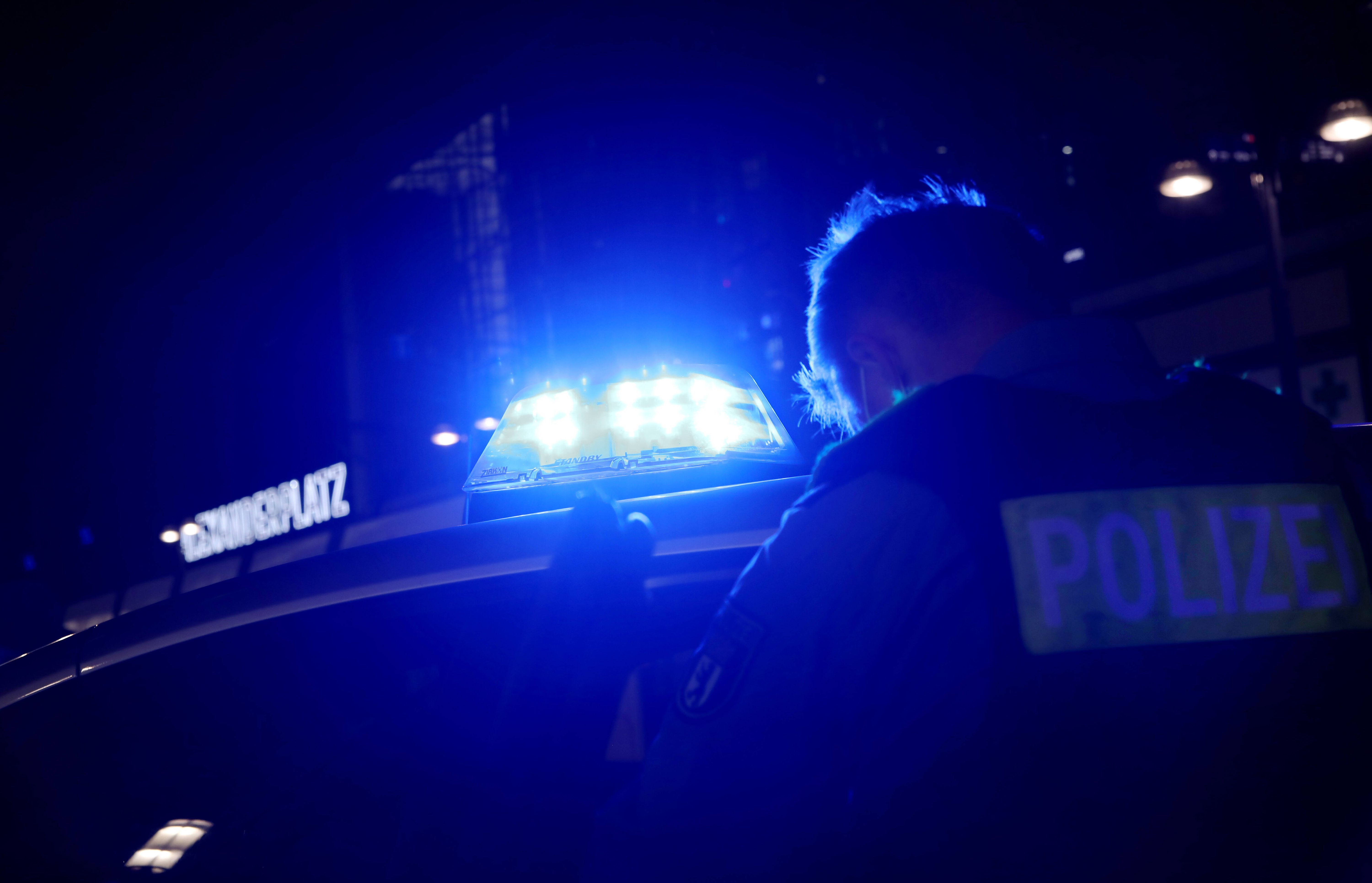 Blutige Messerattacke in Spandau: 17-Jähriger schwer verletzt