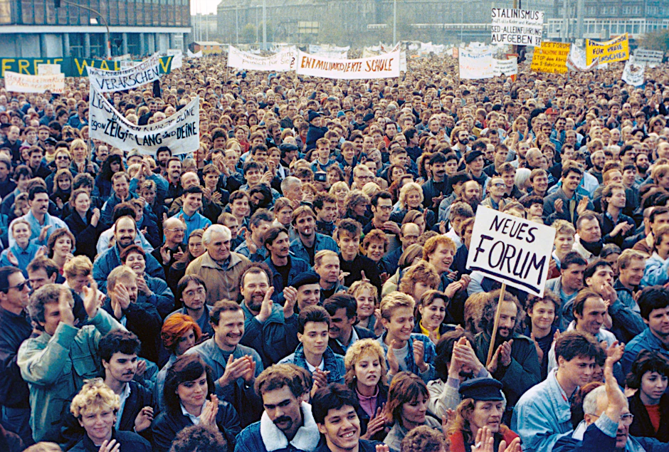 Rund eine Million Menschen nahmen am 4. November 1989 an einer Großdemonstration teil.