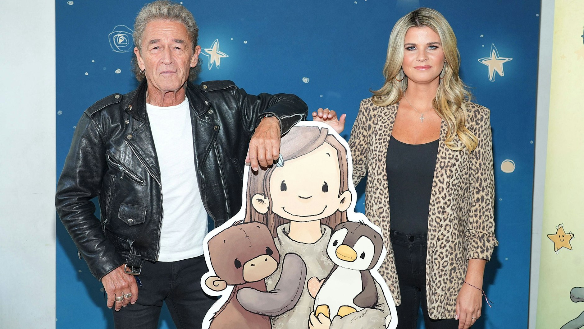 Peter Maffay und Hendrikje Balsmeyer 2023 bei einer Präsentation ihrer Kinderbuchreihe „Anouk“. Inspiration dafür ist ihre gemeinsame kleine Tochter Anouk. Gemeinsam hat das Paar auch das Musical geschrieben.