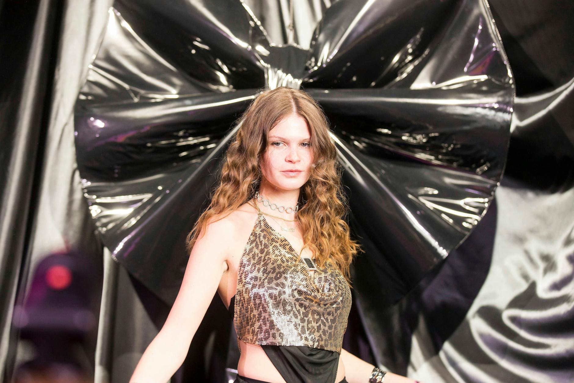 Ikkimel kürzlich beim Musikpreis Polyton in den Berliner Atelier Gardens im Oktober 2024.