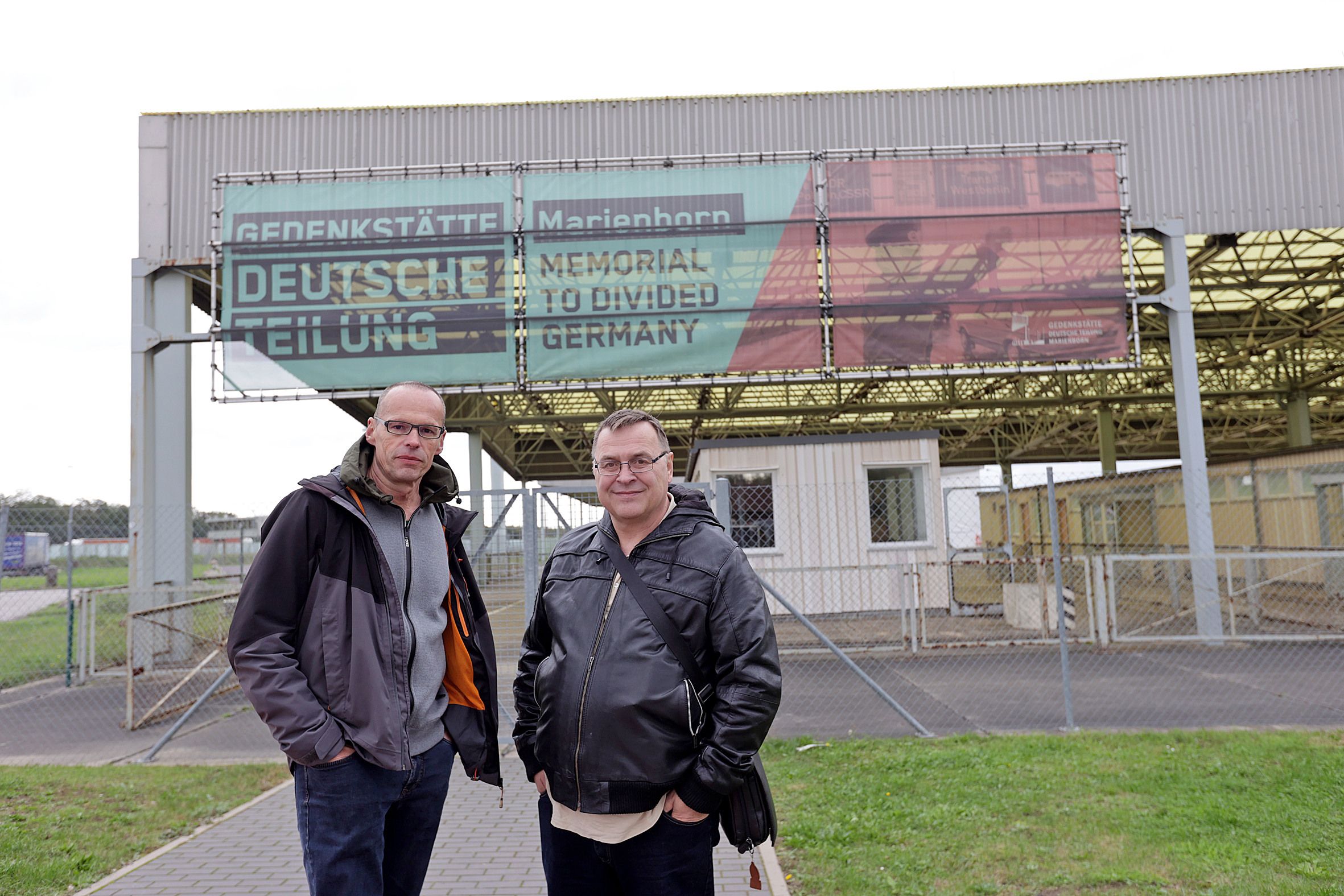 35 Jahre Mauerfall: Ehemaliger Grenzoffizier und DDR-Kritiker treffen erstmals aufeinander