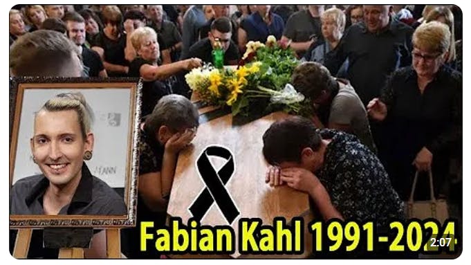 Einer der Clips, in denen „Bares für Rares“-Star Fabian Kahl für tot erklärt wird.