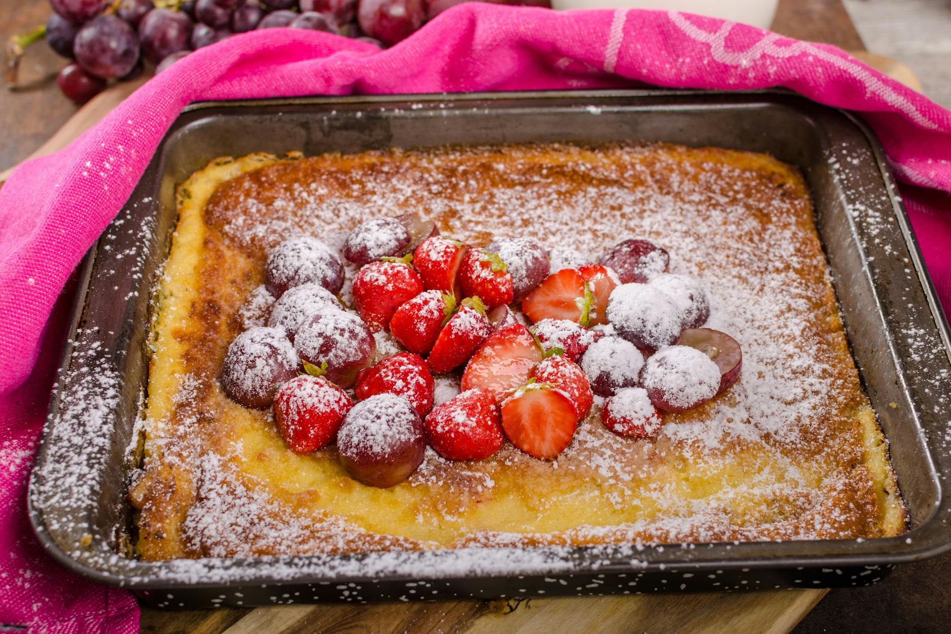 Probieren Sie das Rezept für Pfannkuchen aus dem Backofen gleich mal aus.
