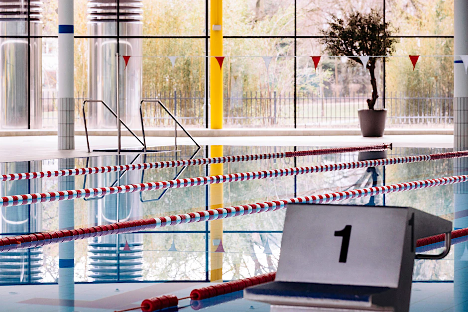 Eine Schwimmhalle: Seit Montag sind Sauna und Schwimmhalle im Freizeitforum Marzahn gesperrt.