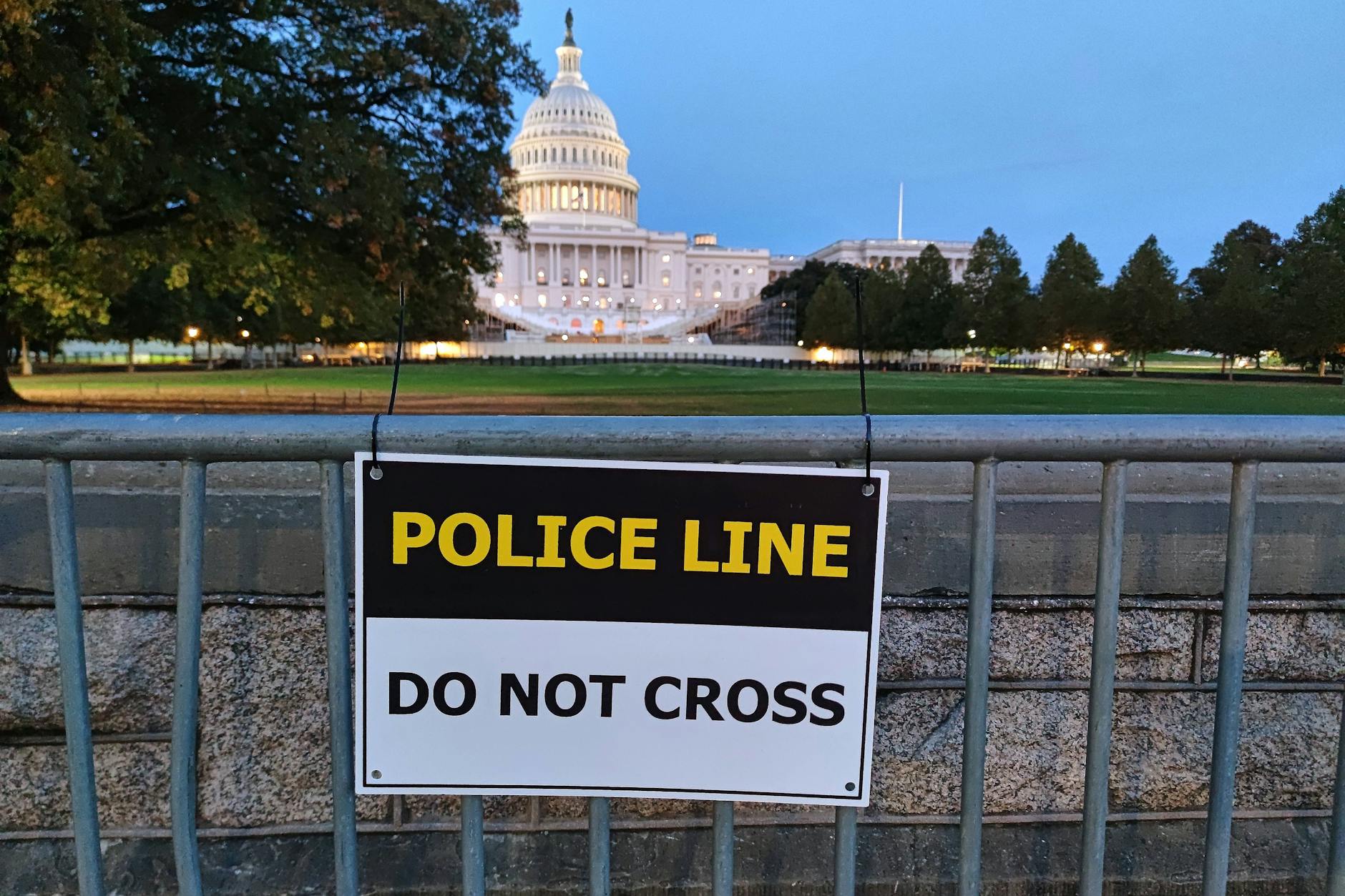 Das US-Kapitol, Sitz von Repräsentantenhaus und Senat, am Vorabend der Wahl.