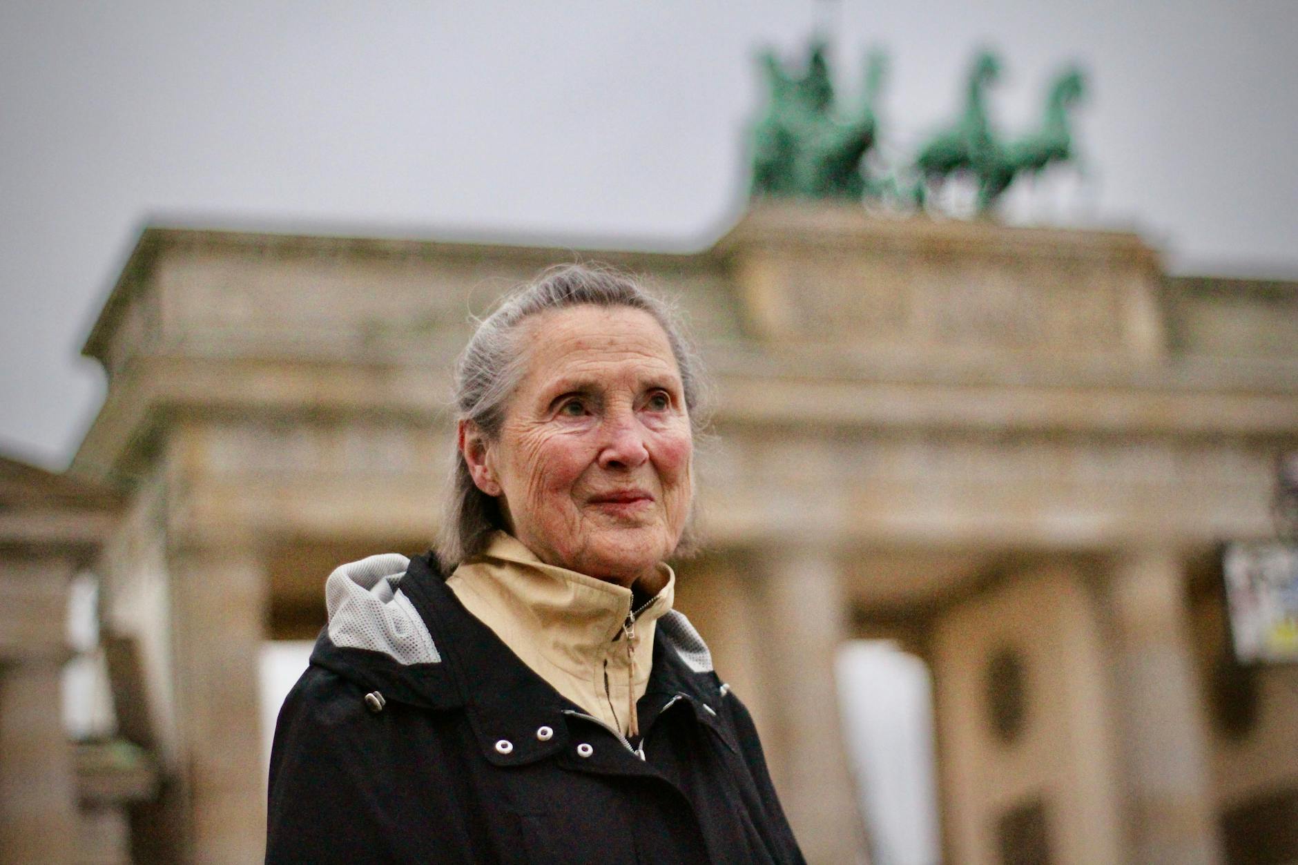 Eva Koch (85), aus Langenfeld: „Ich war frisch verliebt – er blieb in der DDR.“