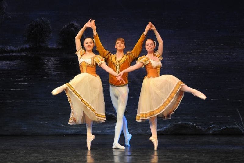 Das Prager Festspielballett entführt in das Wunderland des Verspielten und Romantischen, Märchenhaften und Träumerischen.