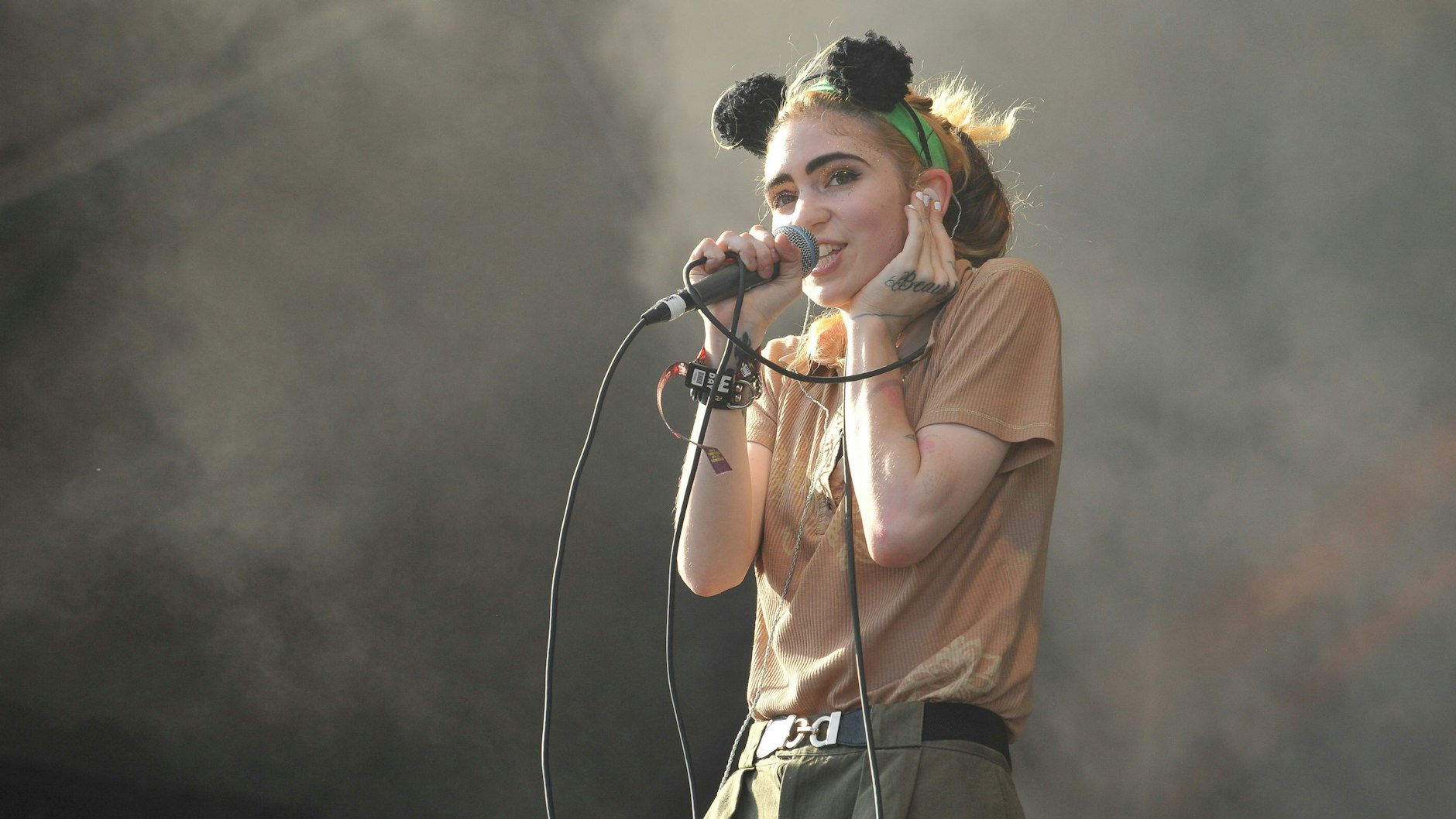 Grimes, Musikerin und Ex-Partnerin von Weltraum-Unternehmer Elon Musk, stimmte Olivia Rodrigo zu.